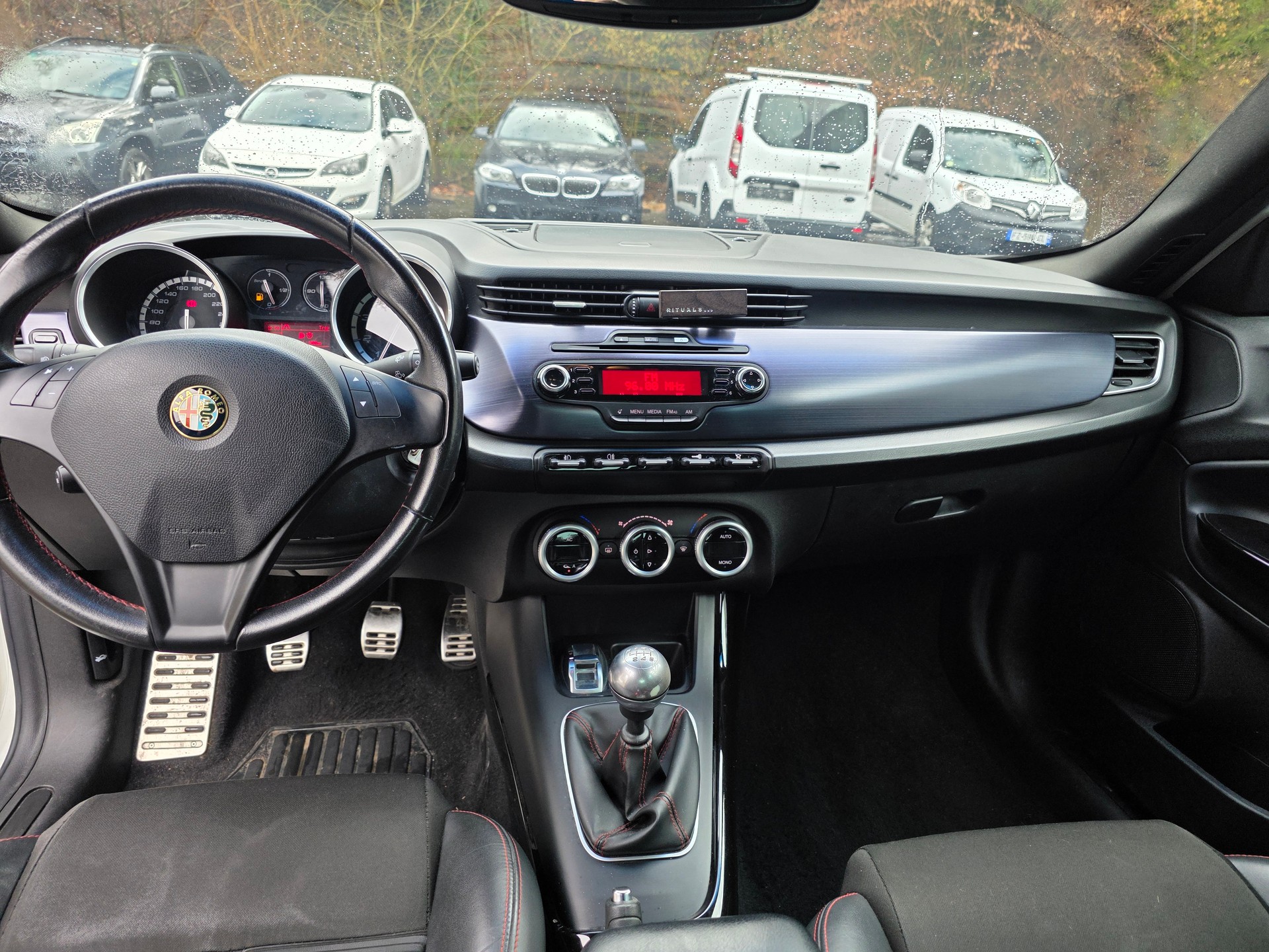 ALFA ROMEO Giulietta 1750 TBi Quadrifoglio Verde-image-8