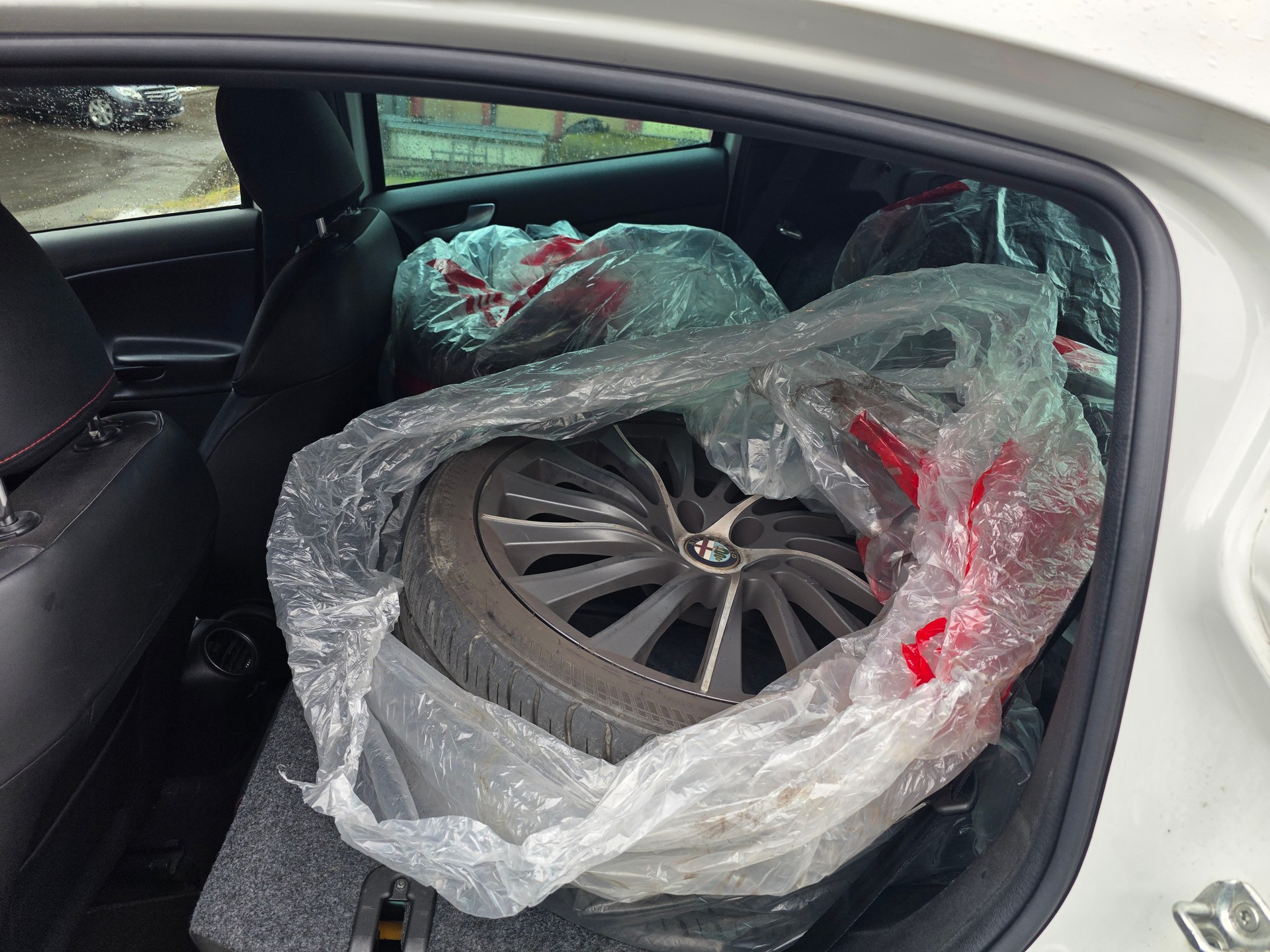 ALFA ROMEO Giulietta 1750 TBi Quadrifoglio Verde-image-11