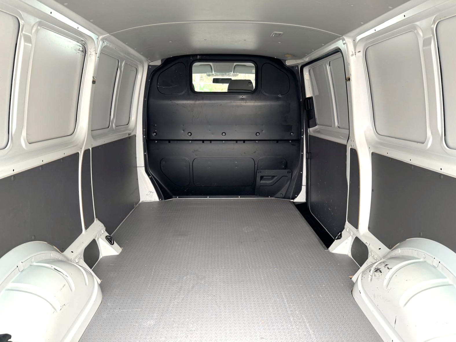 VW T6.1 2.0 TDI Entry Entry L2-image-15