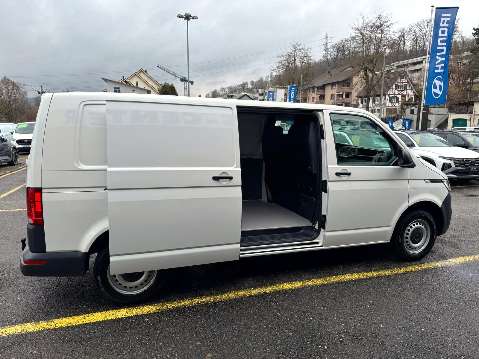 VW T6.1 2.0 TDI Entry Entry L2-image-6