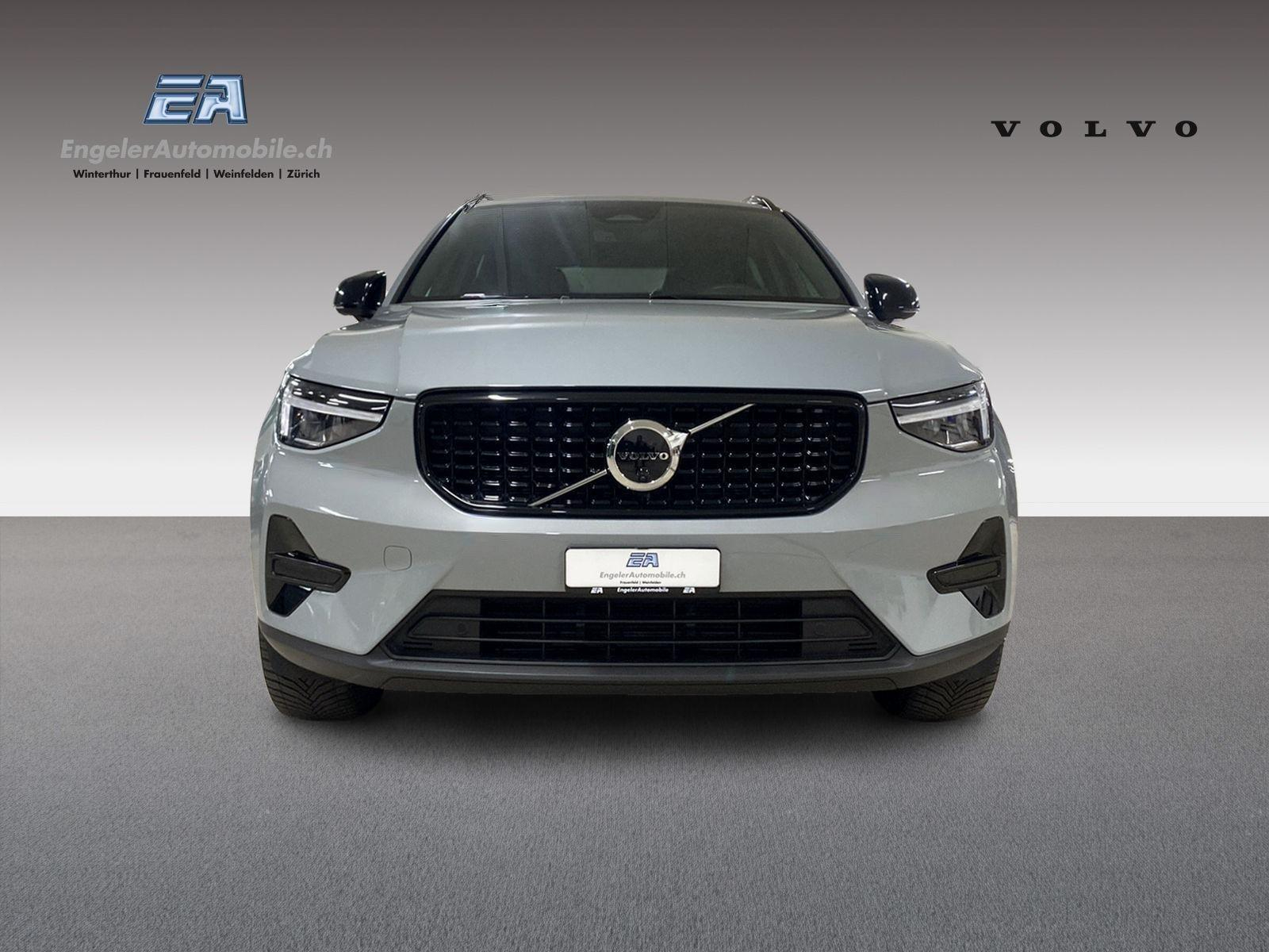 VOLVO XC40 2.0 B4 MH Plus Dark-image-1