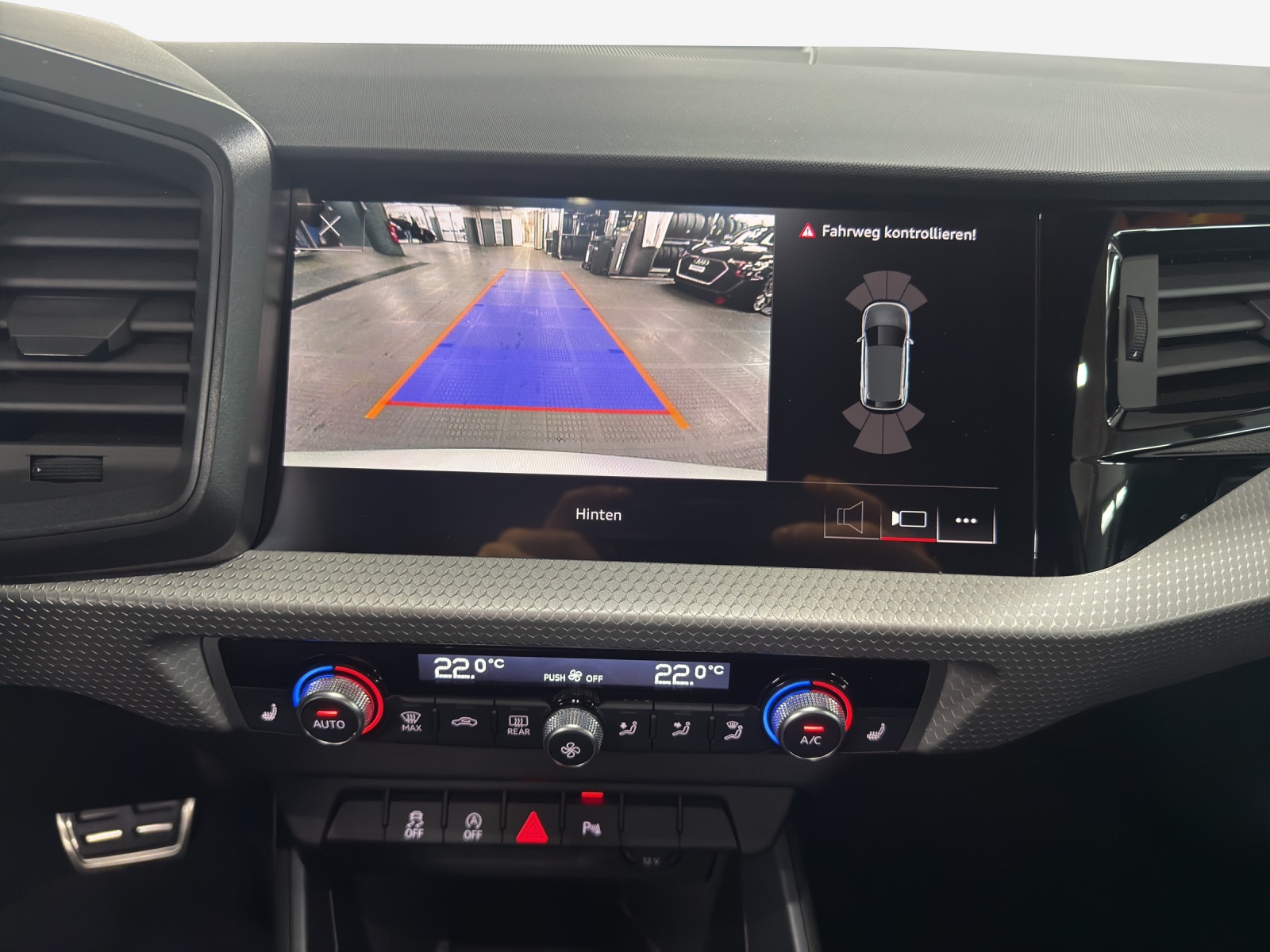 AUDI A1 Sportback 30 TFSI Attraction S-tronic-image-13