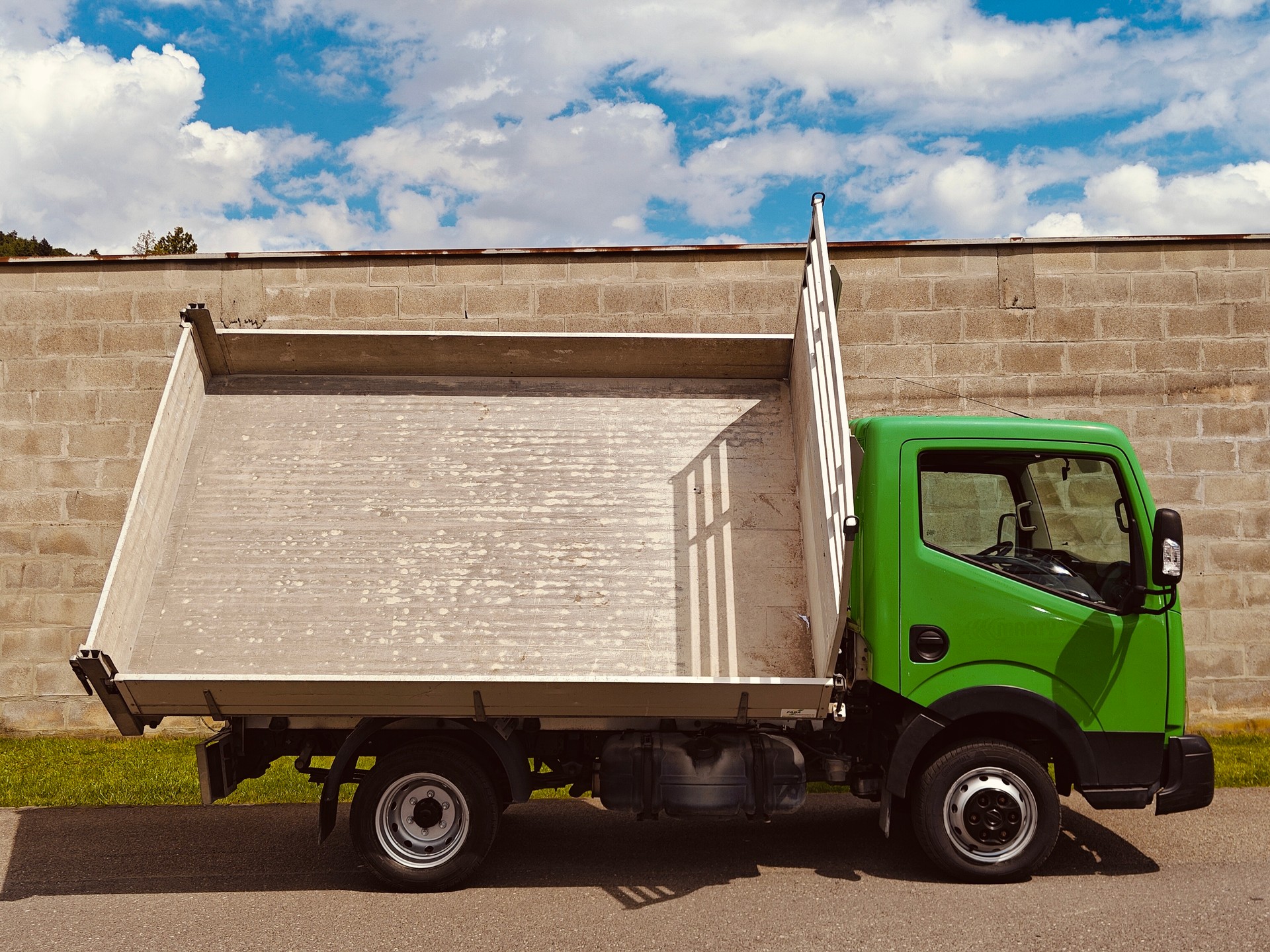 NISSAN NT 400 FABA Dreiseitenkipper - Nutzlast 1240kg - AHK 3.5T - MFK 20.05.2026-image-8