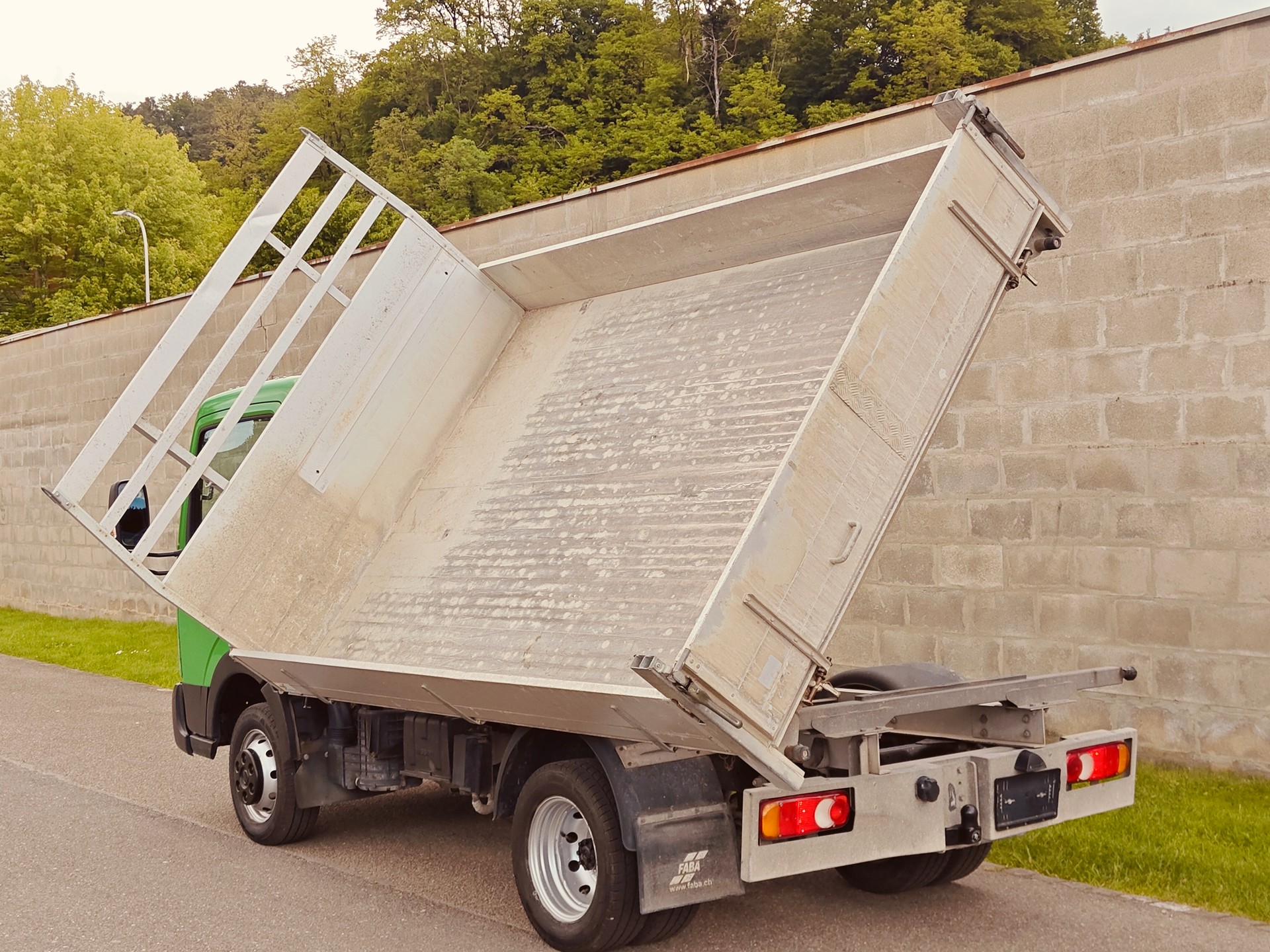 NISSAN NT 400 FABA Dreiseitenkipper - Nutzlast 1240kg - AHK 3.5T - MFK 20.05.2026-image-10
