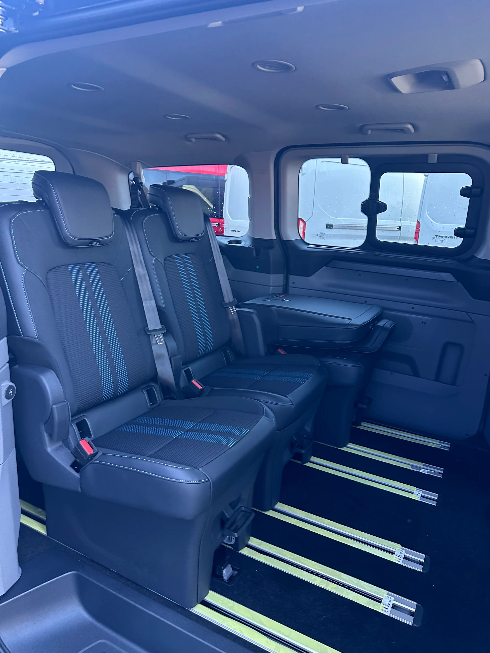 FORD Tourneo Custom 320 L1 2.0 EcoBlue 170 Sport 4x4-image-13