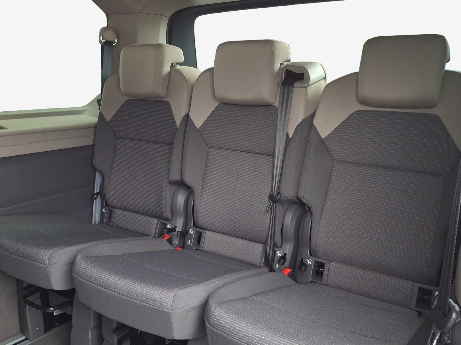 VW Multivan 1.5 eHybrid 4Motion DSG-image-13