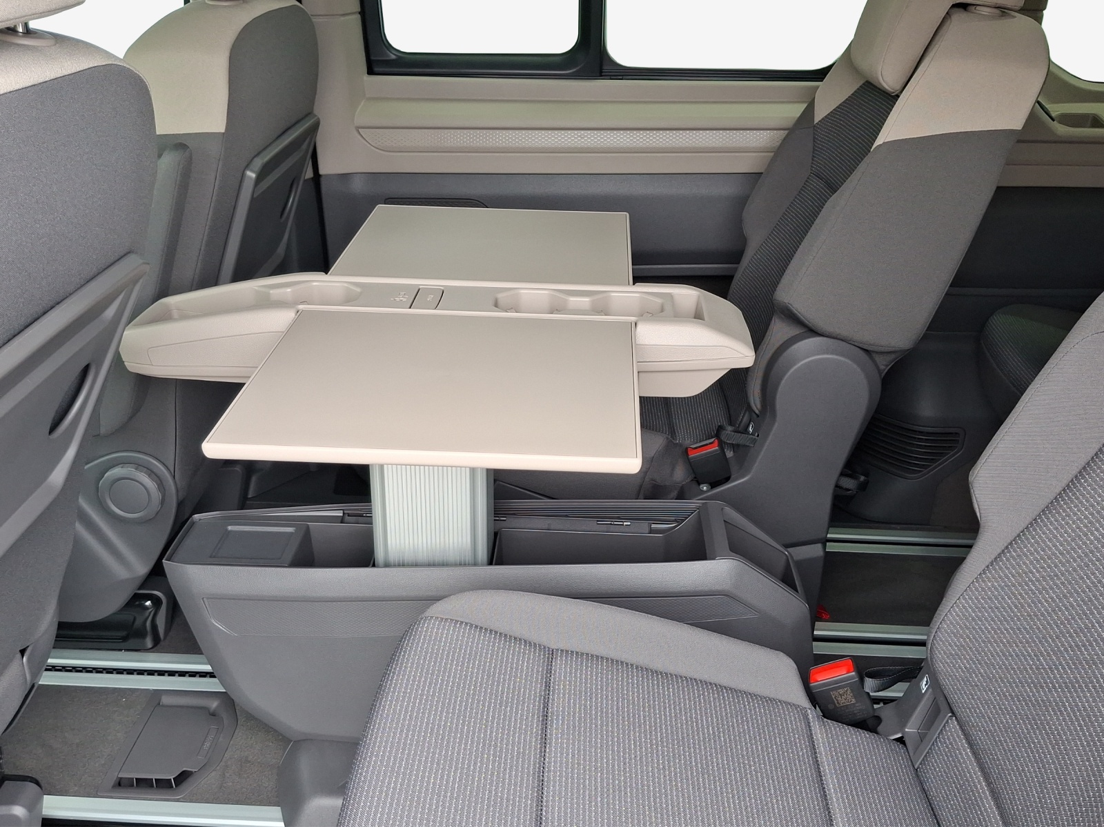 VW Multivan 1.5 eHybrid 4Motion DSG-image-14