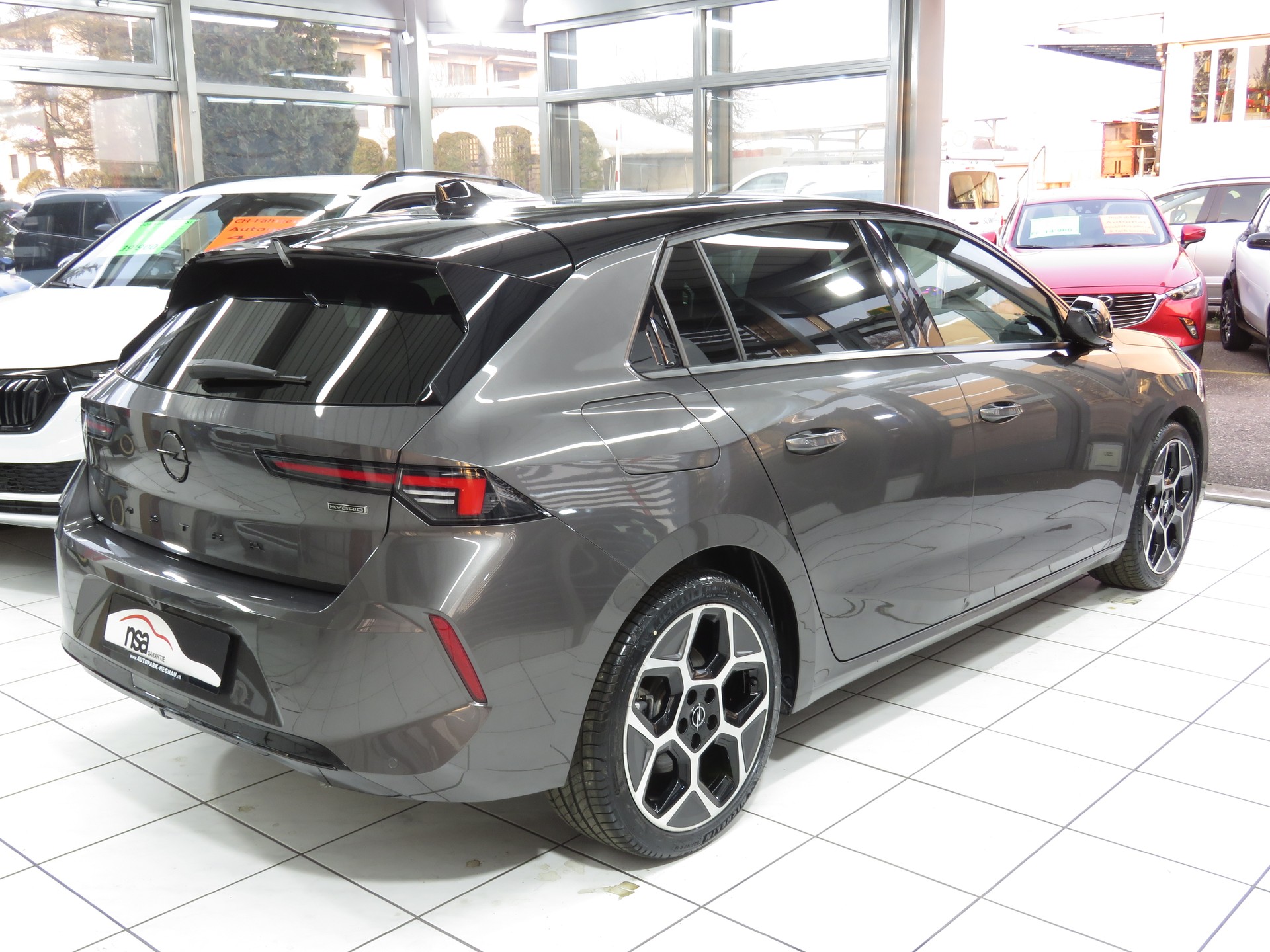 OPEL Astra 1.6 PHEV Turbo Swiss Plus Automat-image-3