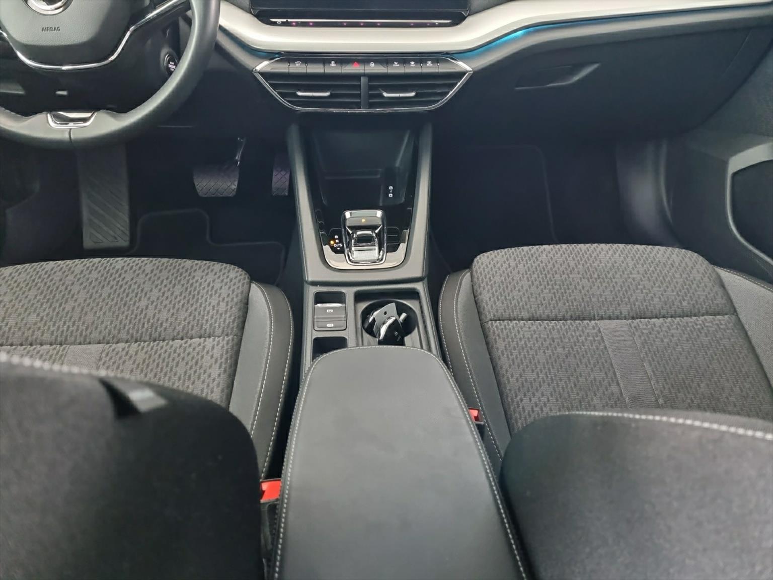 SKODA Octavia Combi 1.5 TSI mHEV DSG Style-image-5