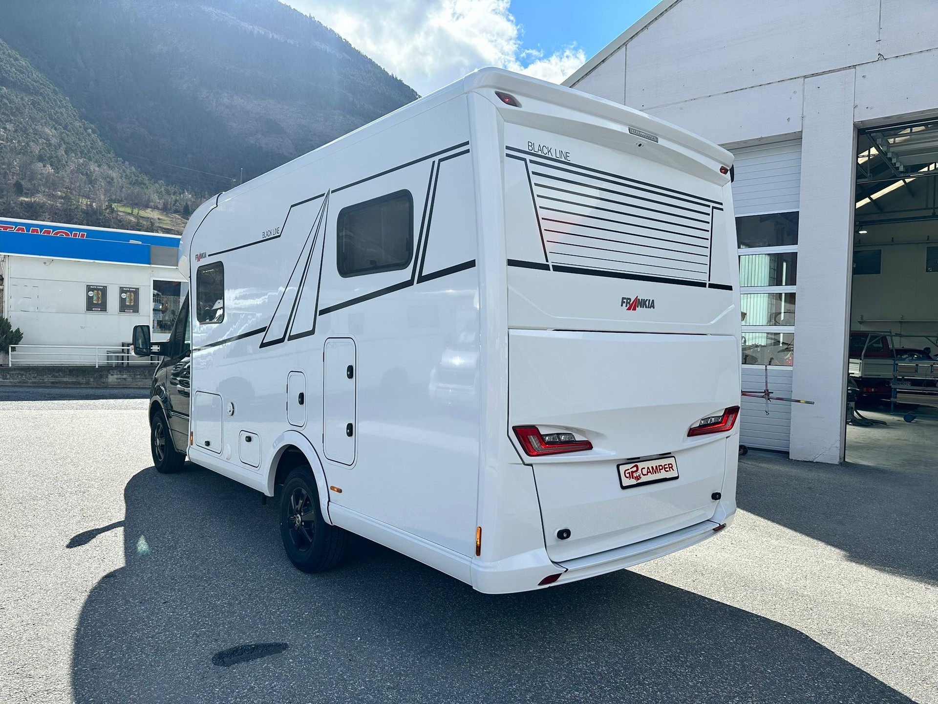 FRANKIA Neo T 7 GDK Black Line-showroom-element-1