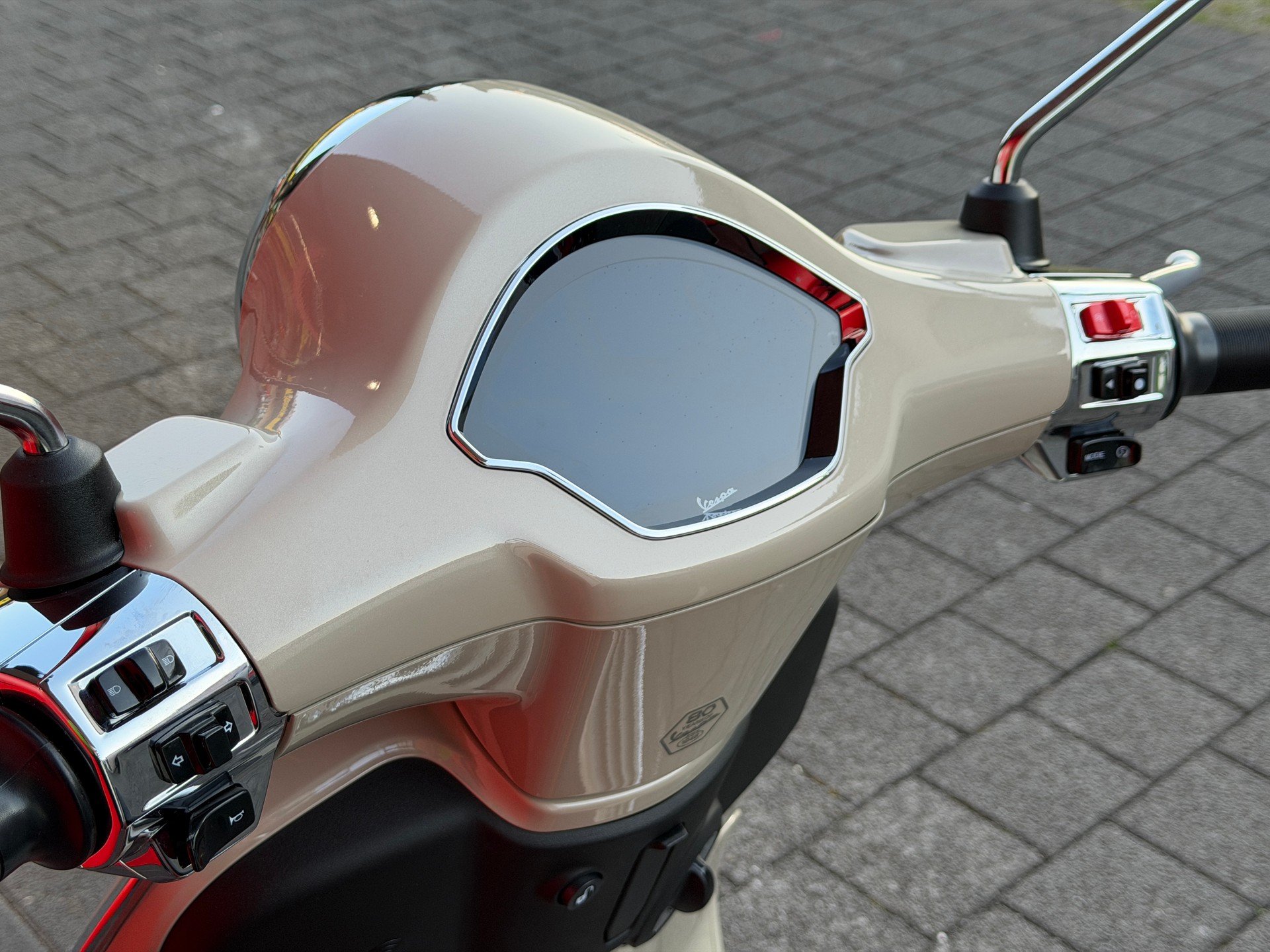 PIAGGIO Vespa 125 Primavera MY26-image-14