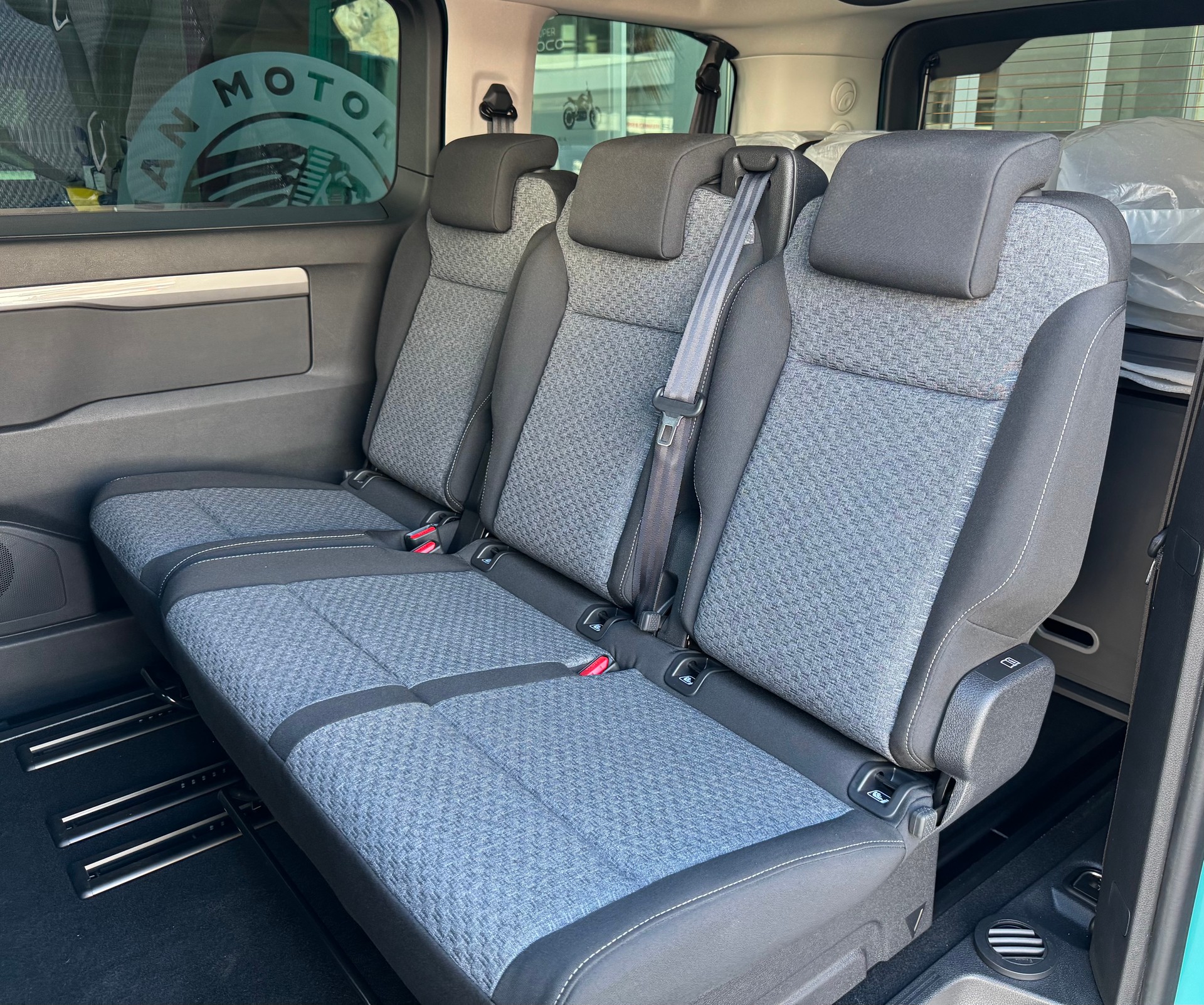 CITROEN PÖSSL Vanster BlueHDI 145 PS-image-14