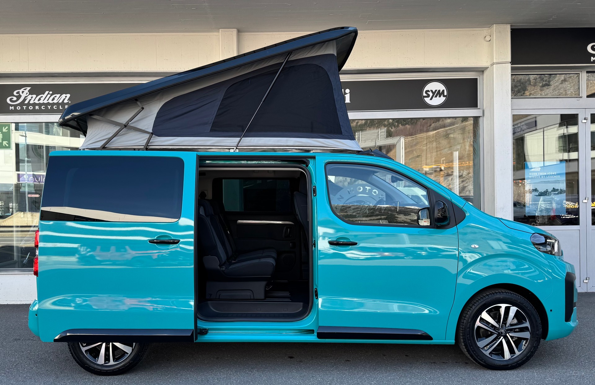 CITROEN PÖSSL Vanster BlueHDI 145 PS-image-2