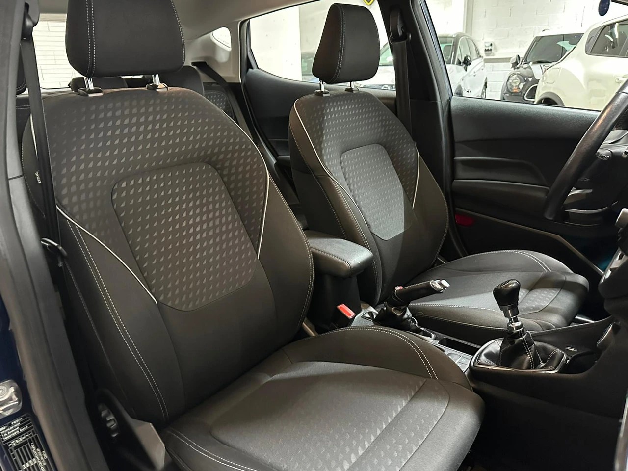 FORD Fiesta 1.0 SCTi Titanium-image-12