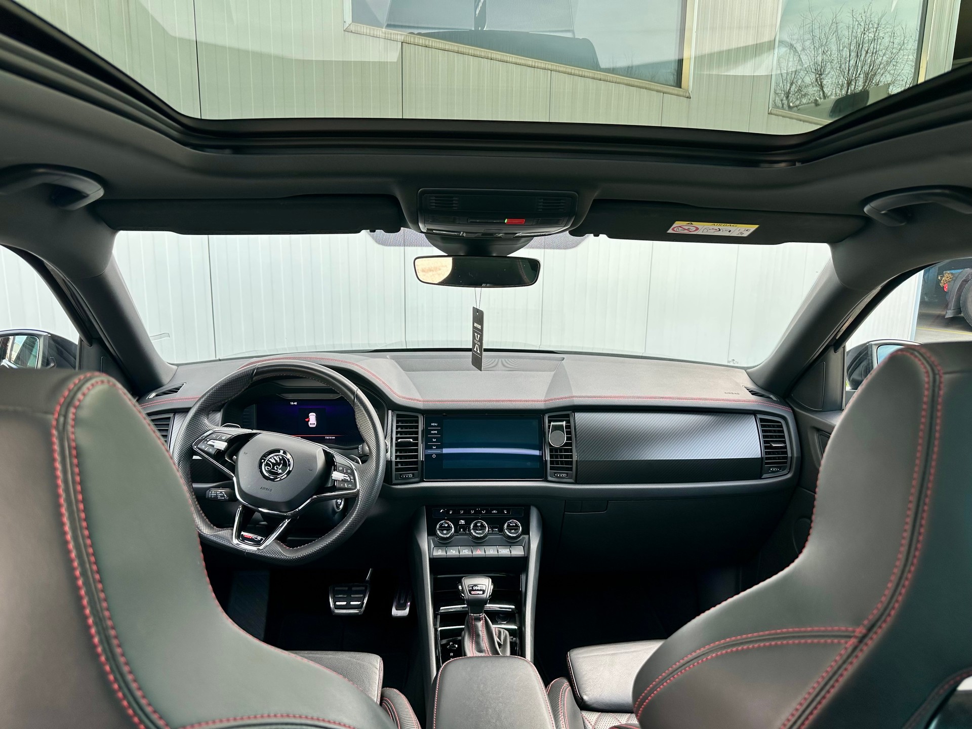 SKODA Kodiaq 2.0 TSI 4x4 RS-image-7