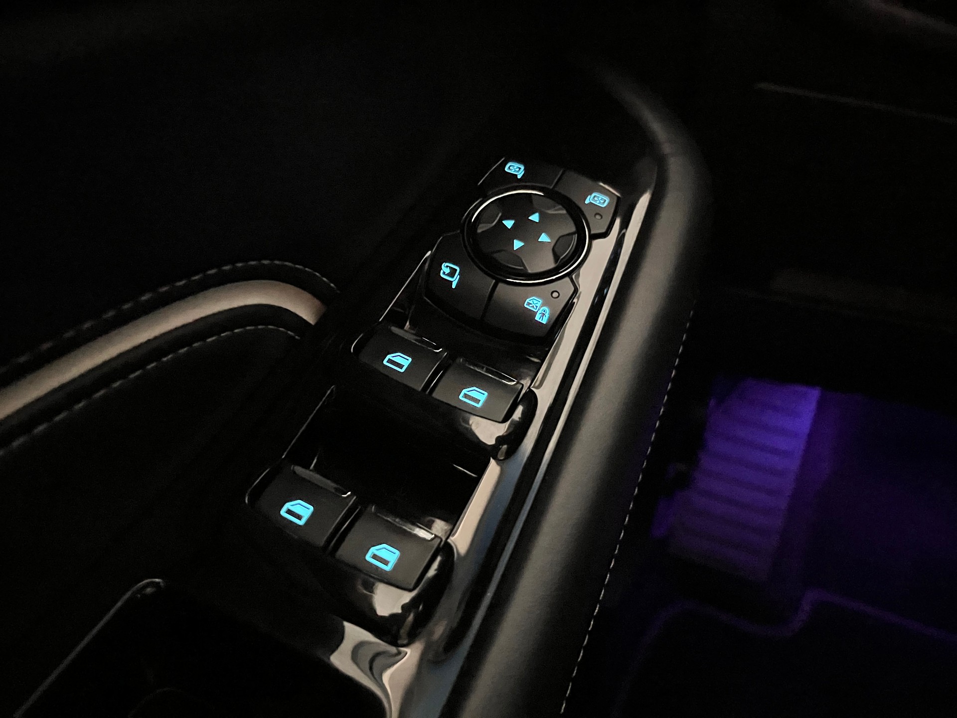 FORD Edge 2.0 EcoBlue Vignale 4WD Automatic * IN DARK PERSION GREEN - STANDHEIZUNG *-image-26
