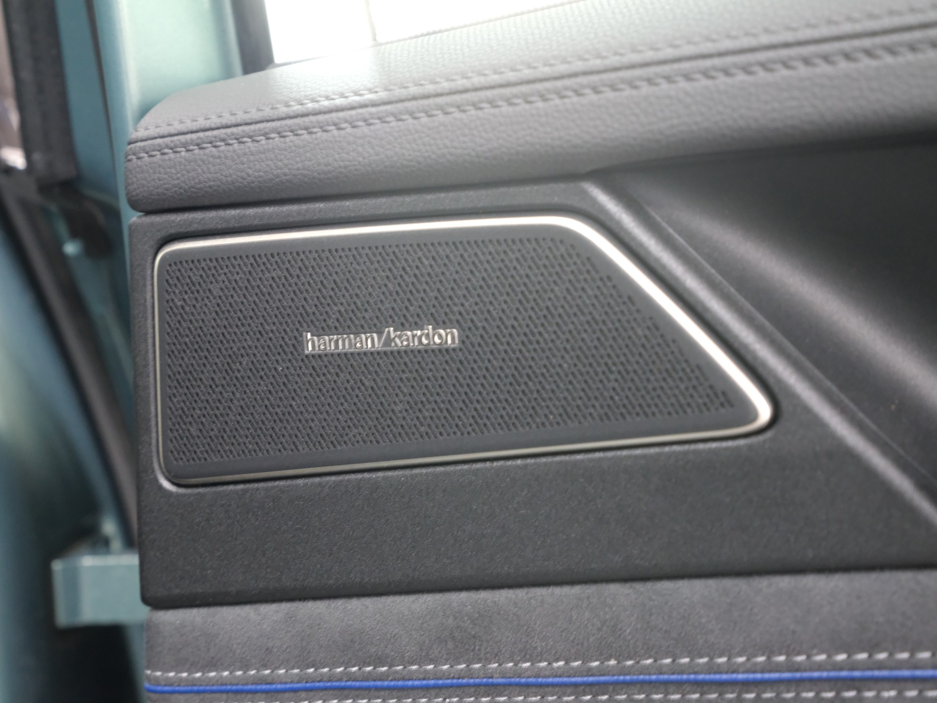 VW Passat Variant 1.5 TSI evo2 Plug-In- Hybrid R-Line DSG-image-20