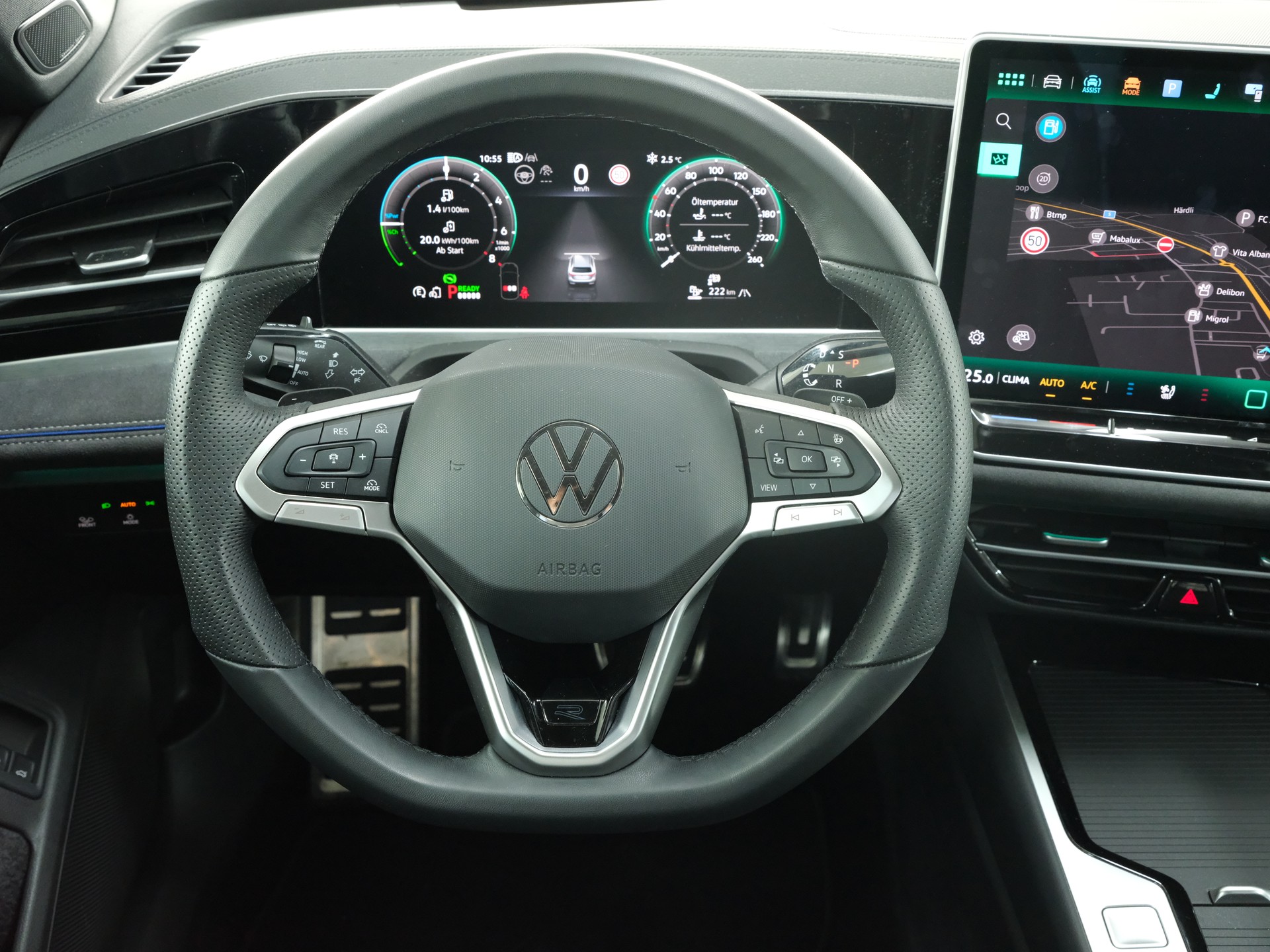VW Passat Variant 1.5 TSI evo2 Plug-In- Hybrid R-Line DSG-image-24