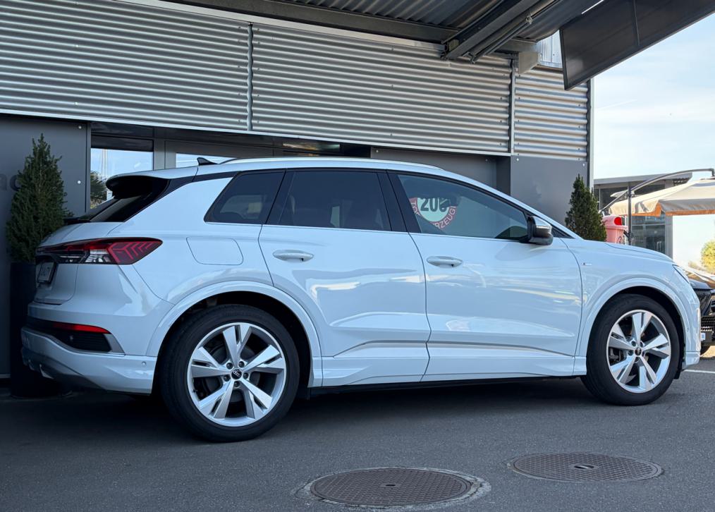 AUDI Q4 e-tron 35-image-2