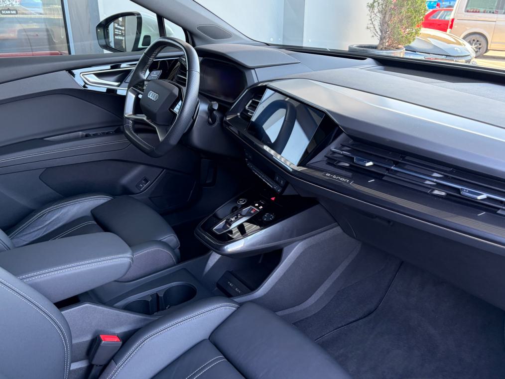 AUDI Q4 e-tron 35-image-10