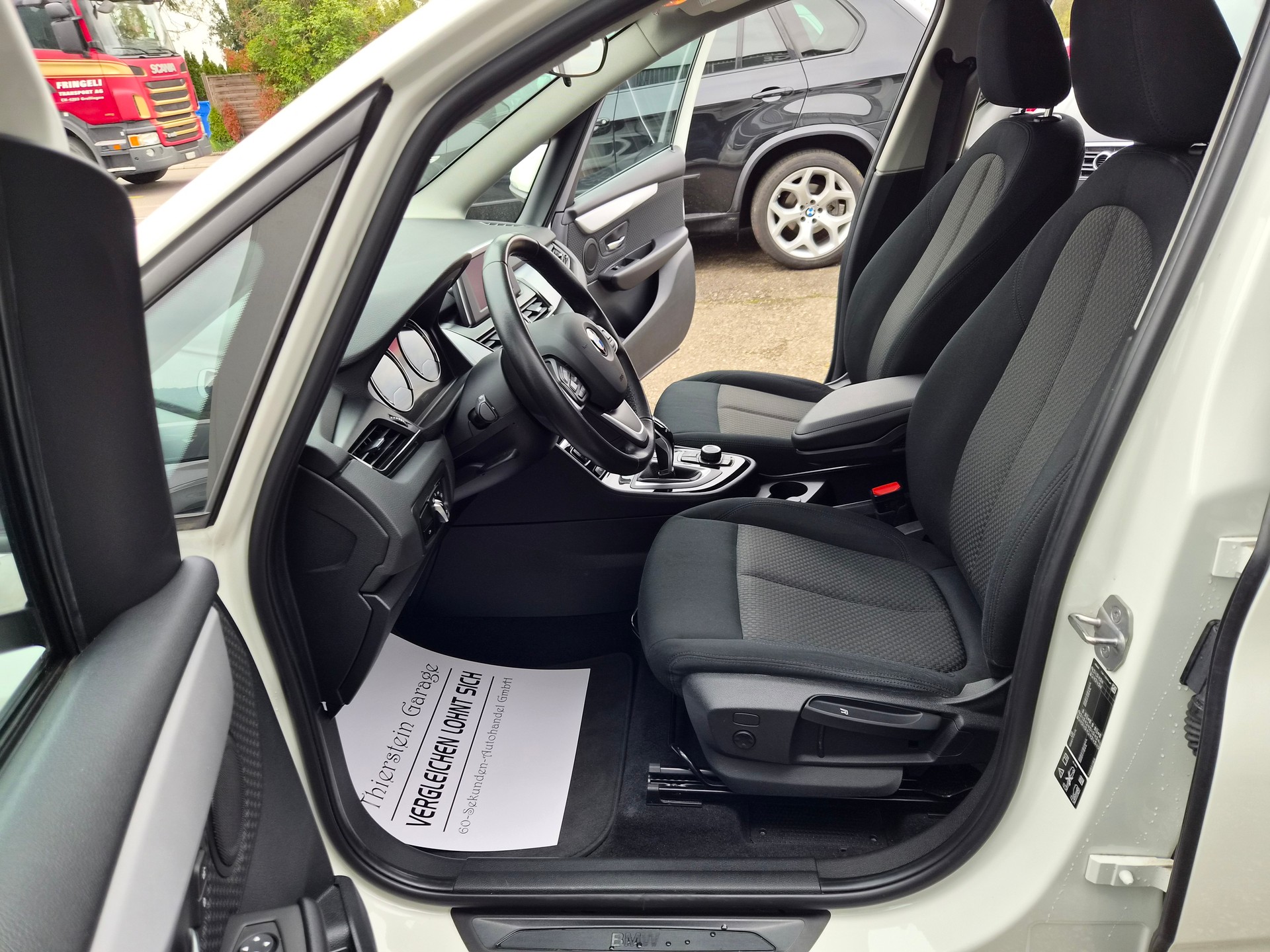 BMW 218d xDrive Gran Tourer Steptronic-image-7