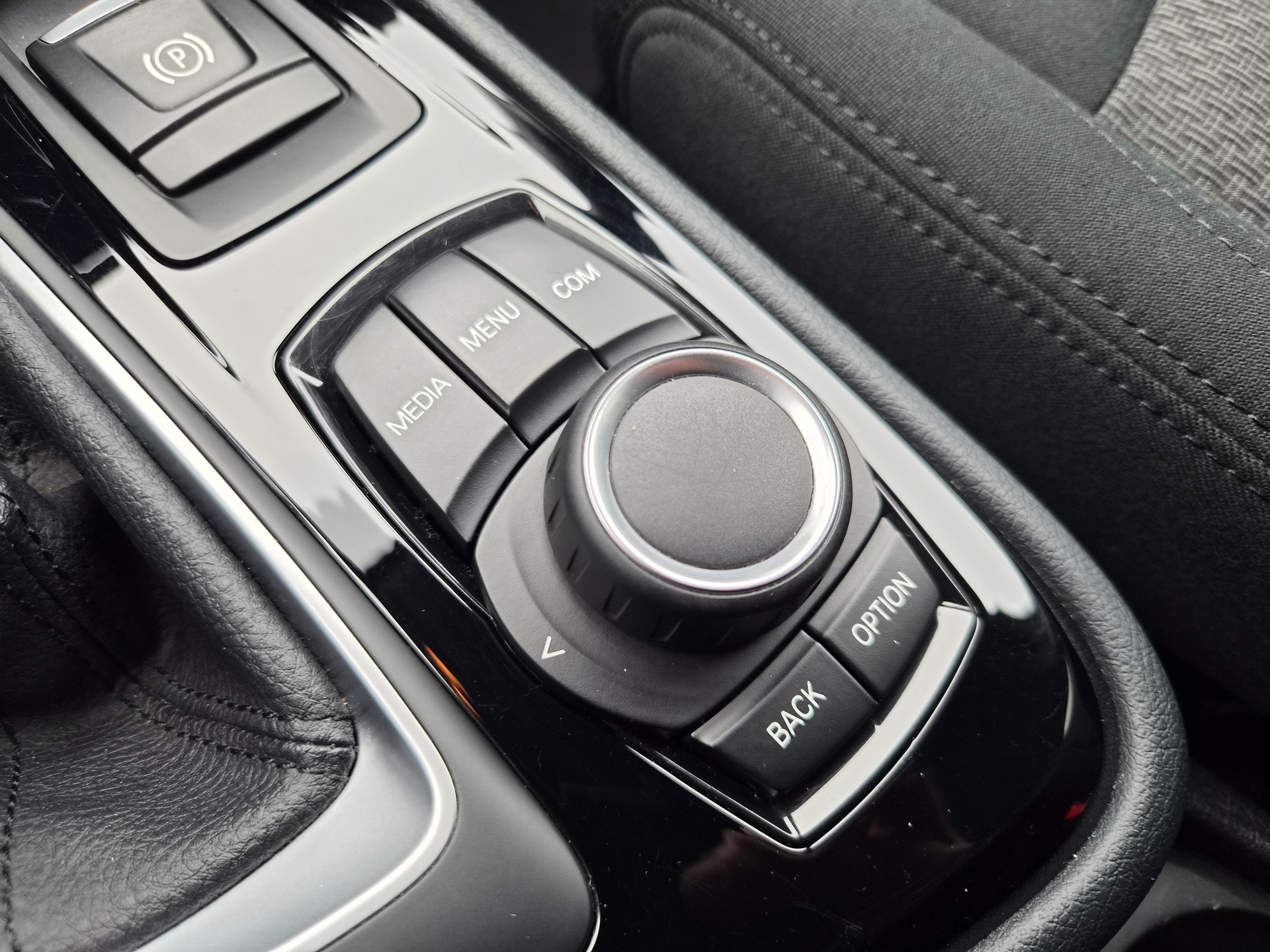 BMW 218d xDrive Gran Tourer Steptronic-image-22