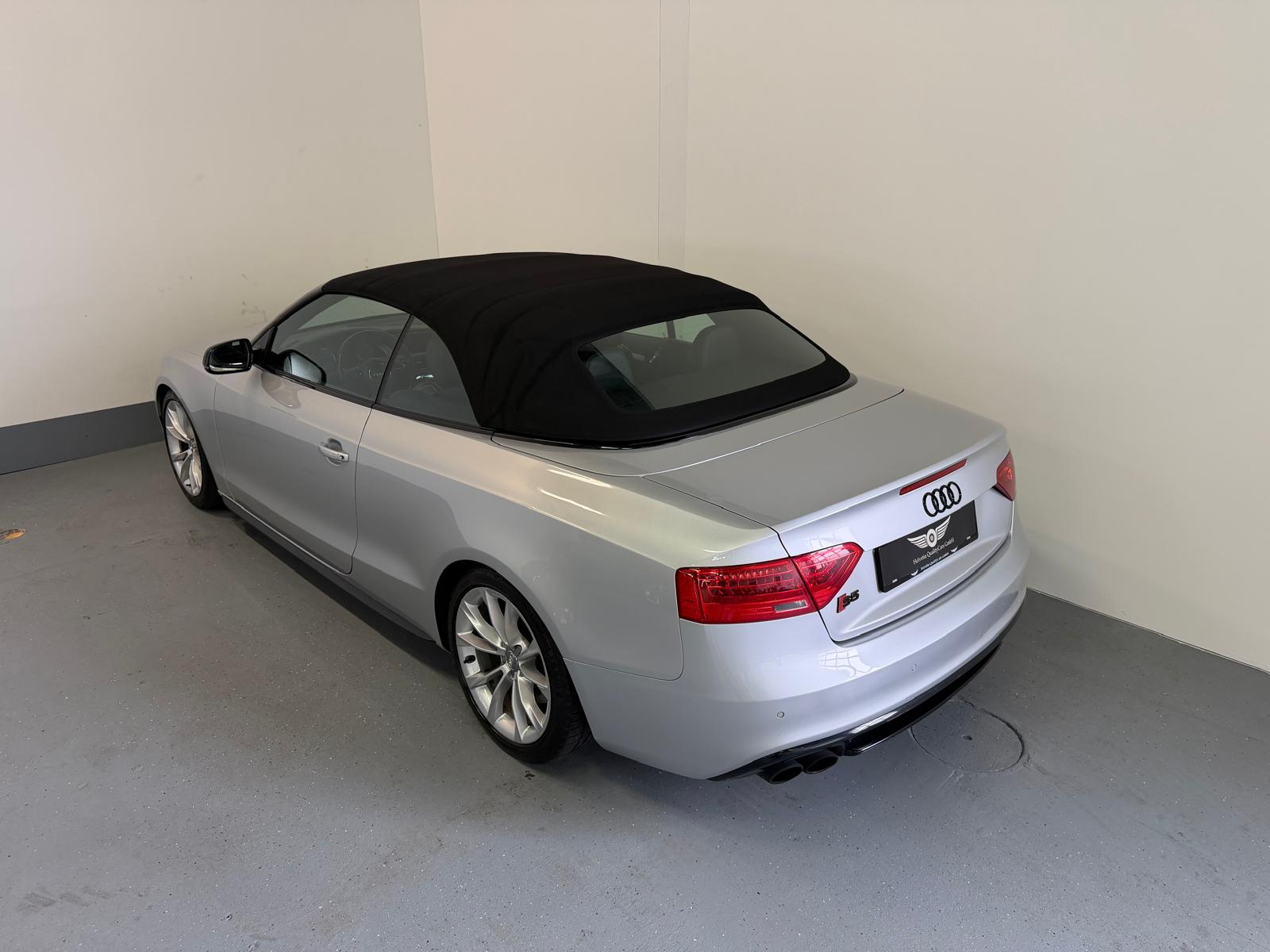 AUDI S5 Cabrio 3.0 TFSI quattro S-tronic-image-17