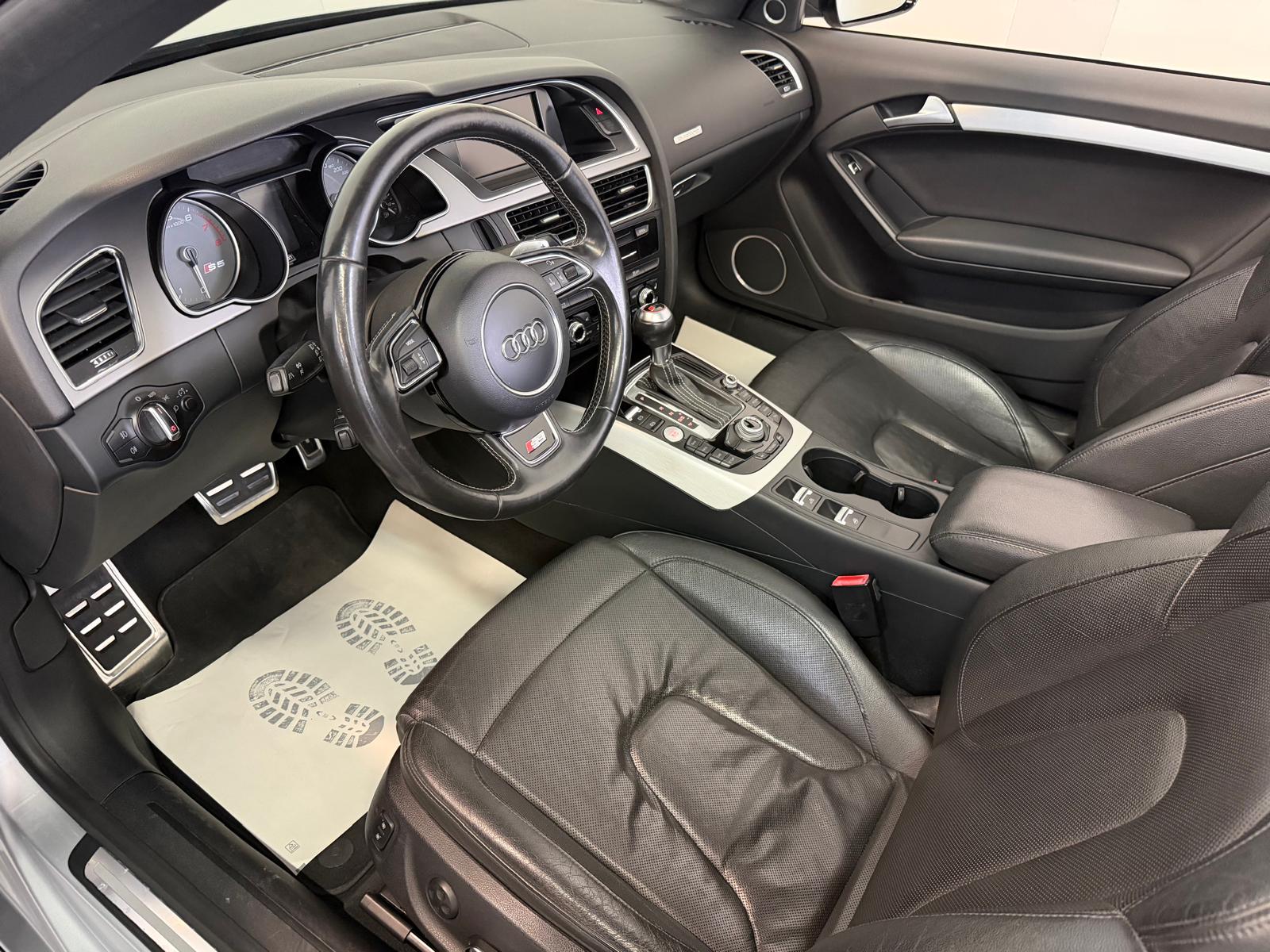 AUDI S5 Cabrio 3.0 TFSI quattro S-tronic-image-22