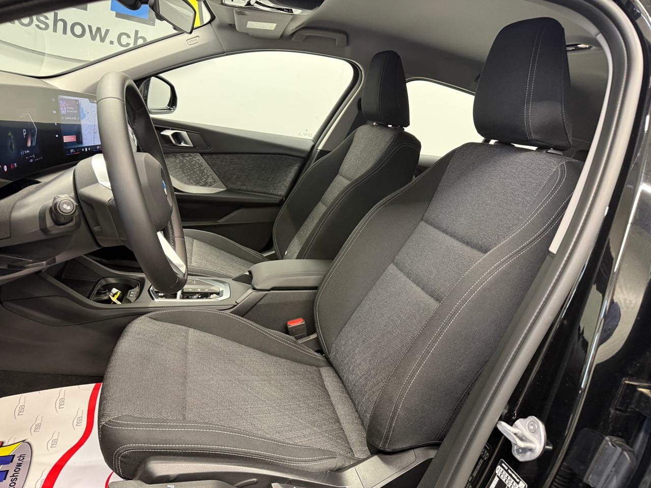 BMW 120d M Sport Steptronic-showroom-element-3