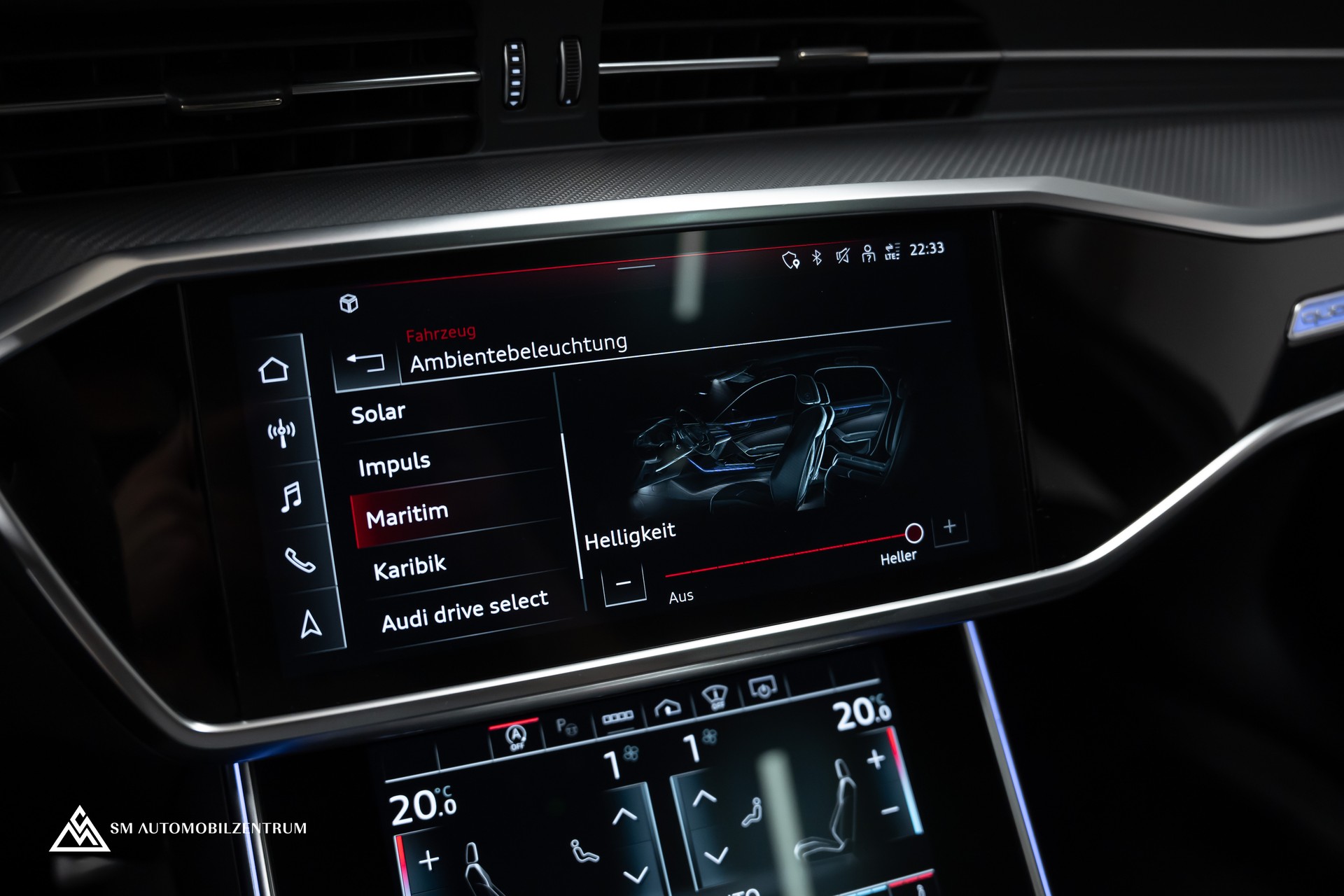 AUDI RS6 Avant 4.0 V8 TFSI quattro T-Tronic / Keramik / Standheizung / Dynamik Paket / Panorama /360°-image-34