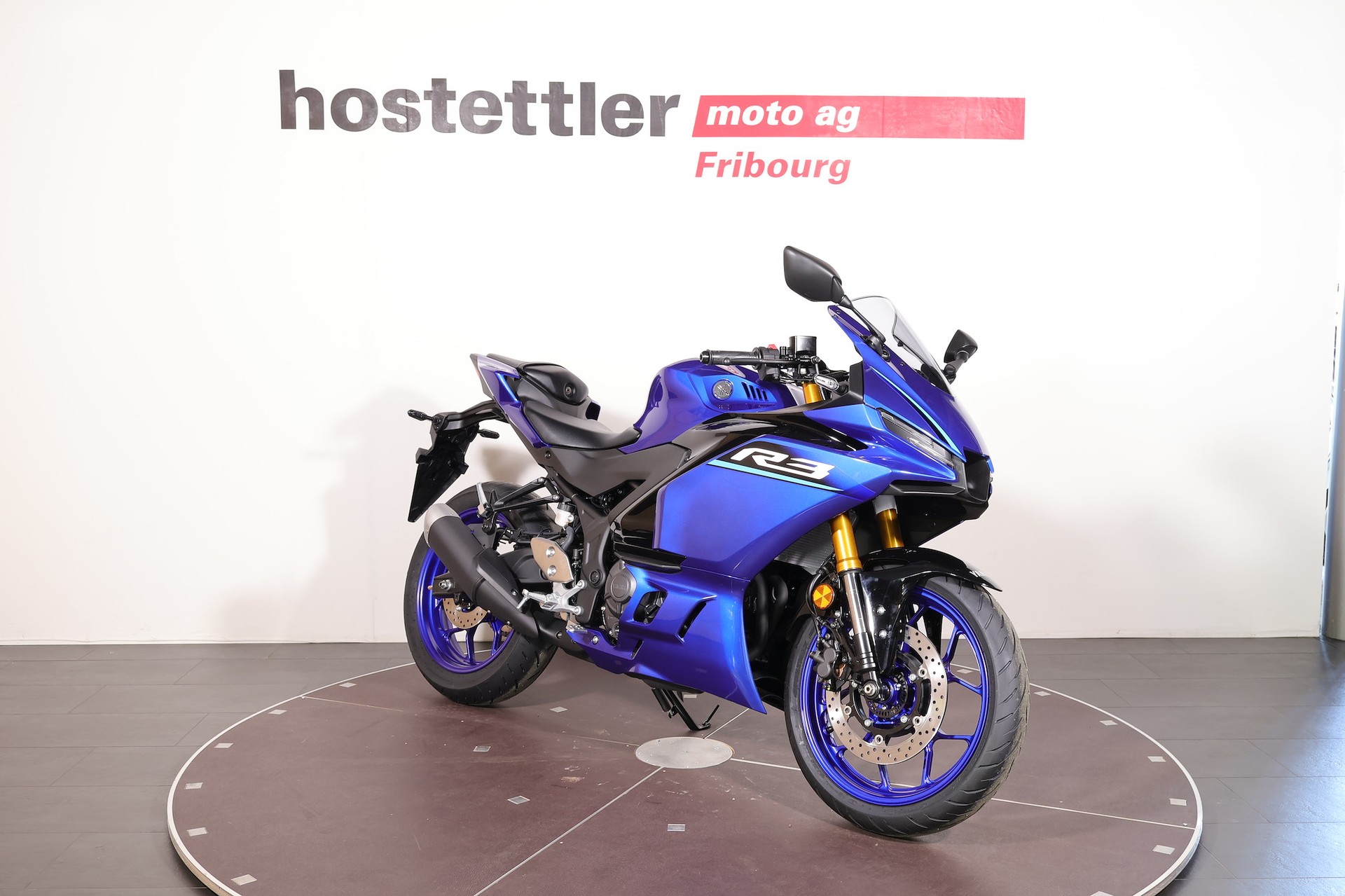 YAMAHA R3