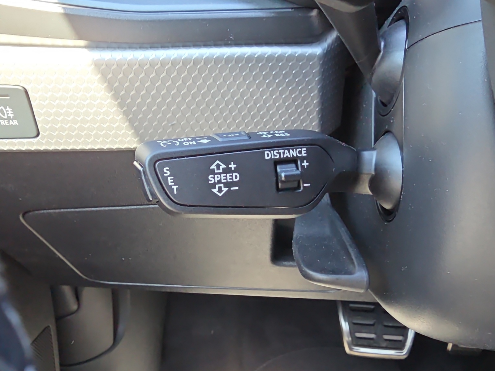 AUDI A1 Sportback 35 TFSI S Line S-tronic-image-14