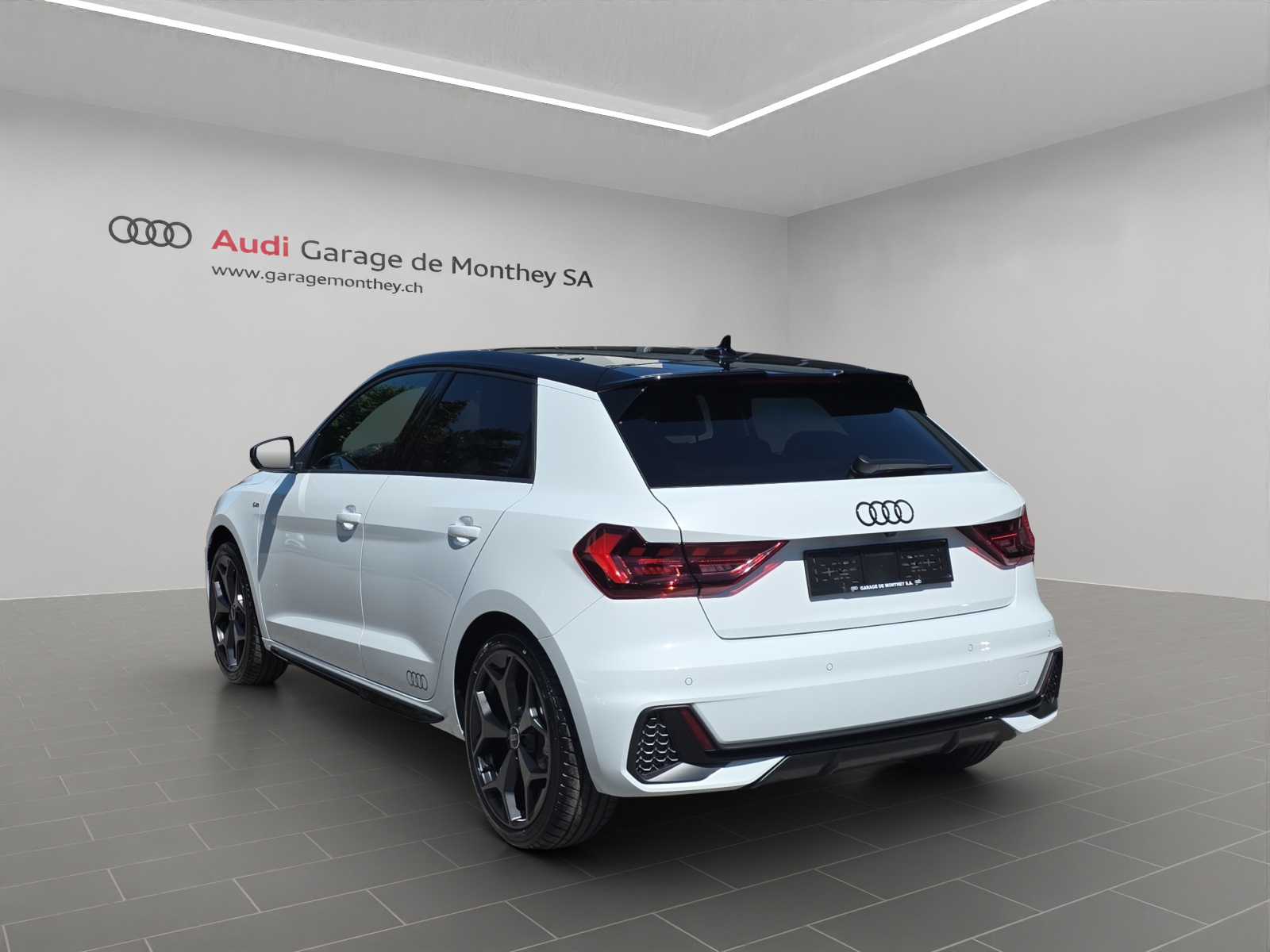 AUDI A1 Sportback 35 TFSI S Line S-tronic-image-5
