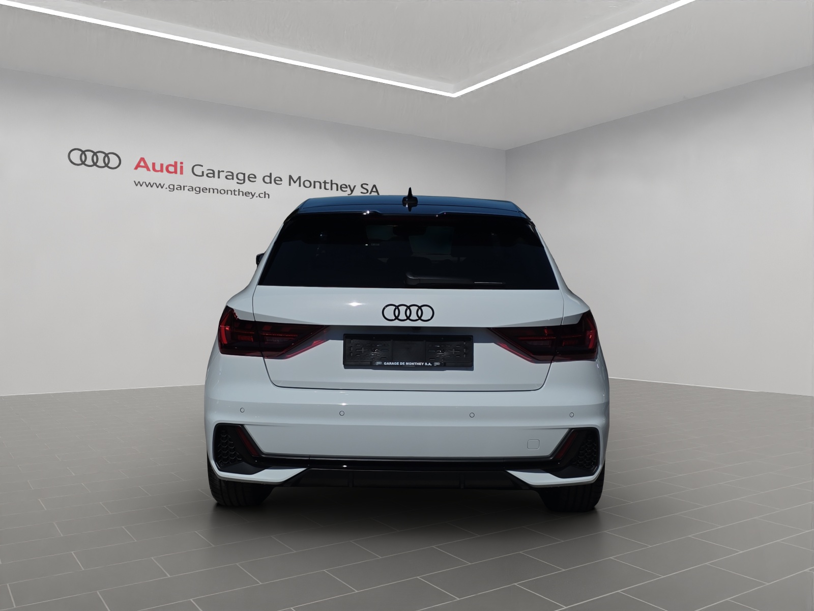 AUDI A1 Sportback 35 TFSI S Line S-tronic-image-4