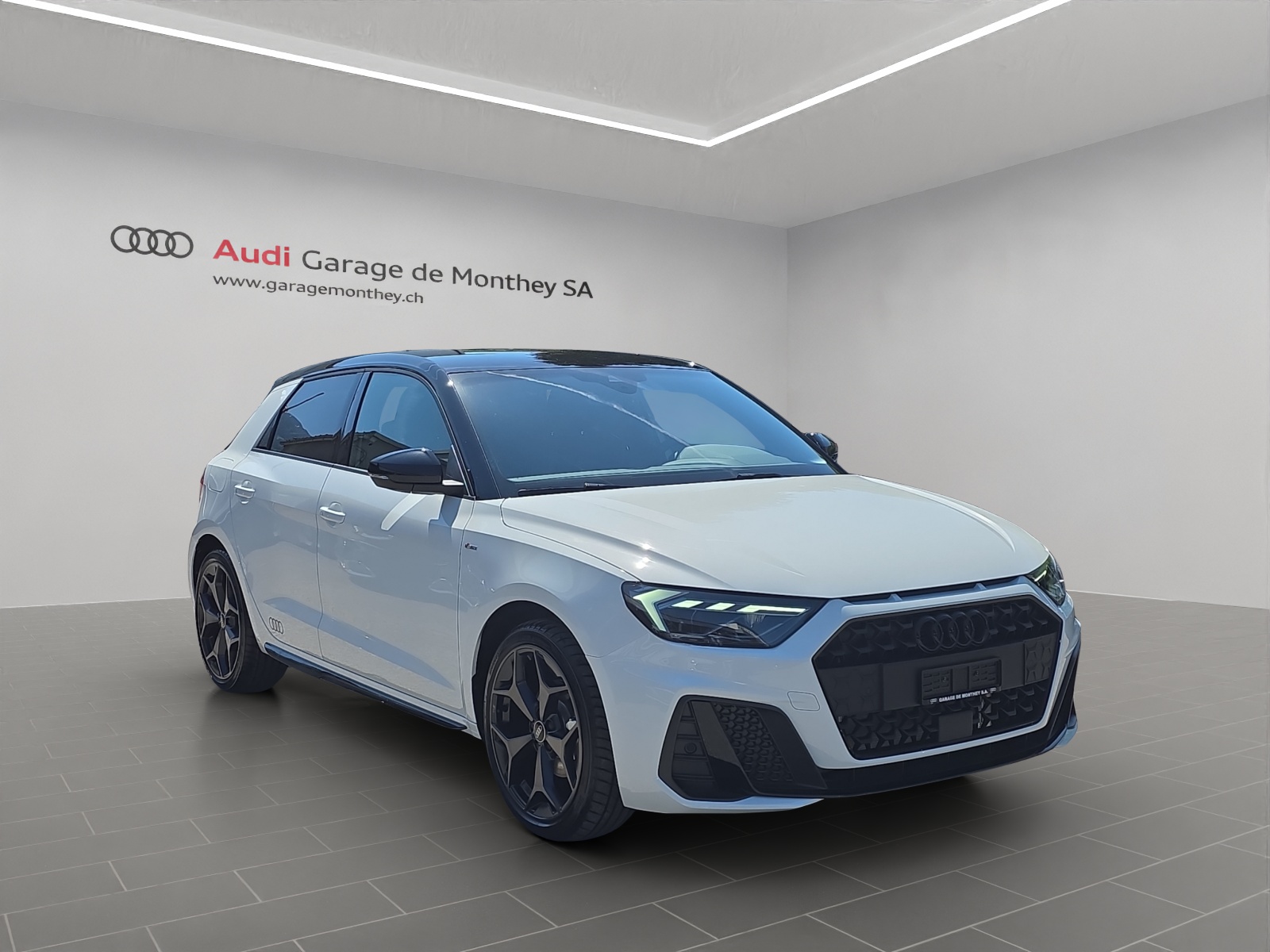 AUDI A1 Sportback 35 TFSI S Line S-tronic-image-2