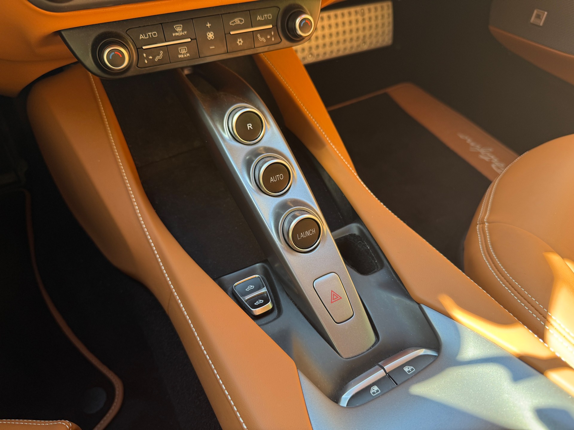 FERRARI Portofino 3.9 V8 T-image-10