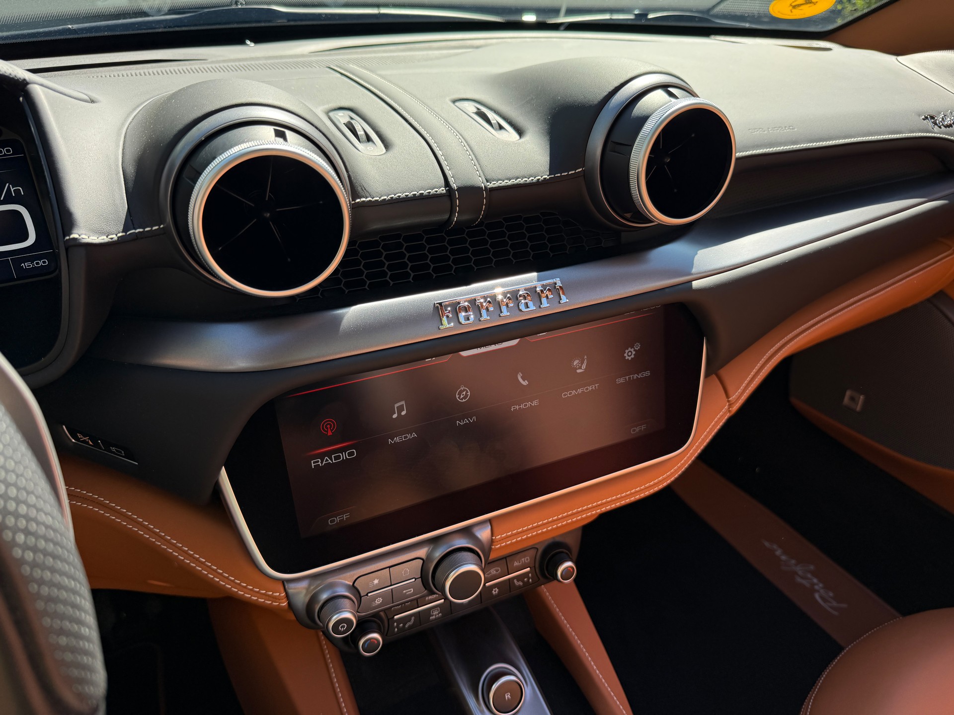 FERRARI Portofino 3.9 V8 T-image-9