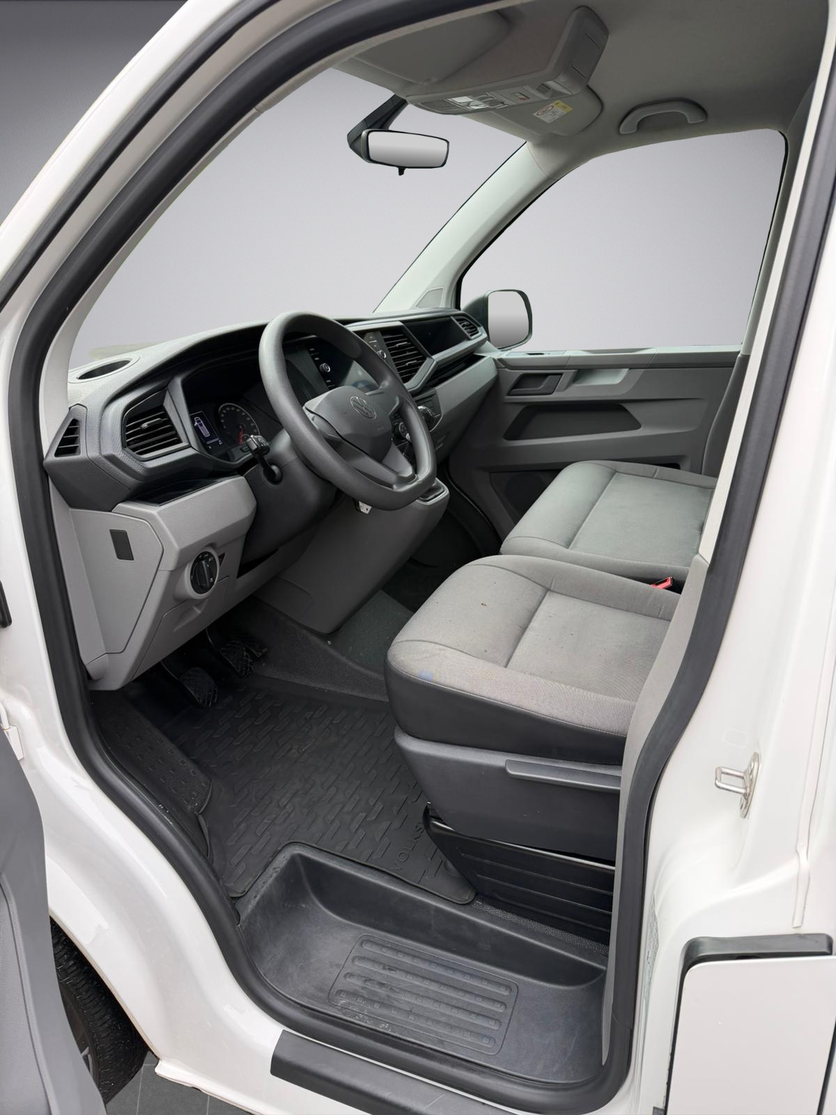 VW T6.1 2.0 TDI * 1000kg Nutzlast * AHK 2200kg * Klima * 2x Schiebetüre * 3 Sitzer-image-11