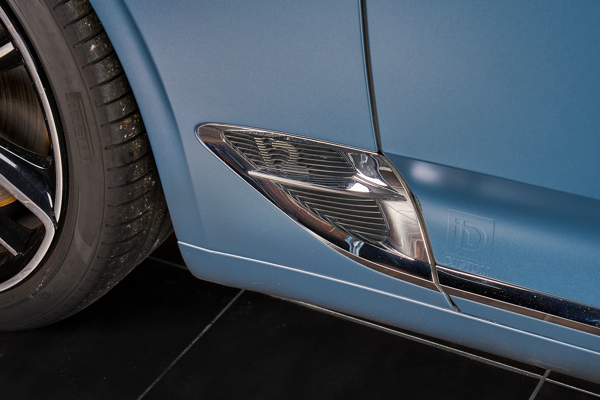BENTLEY GTC W12 1st Edition-image-4
