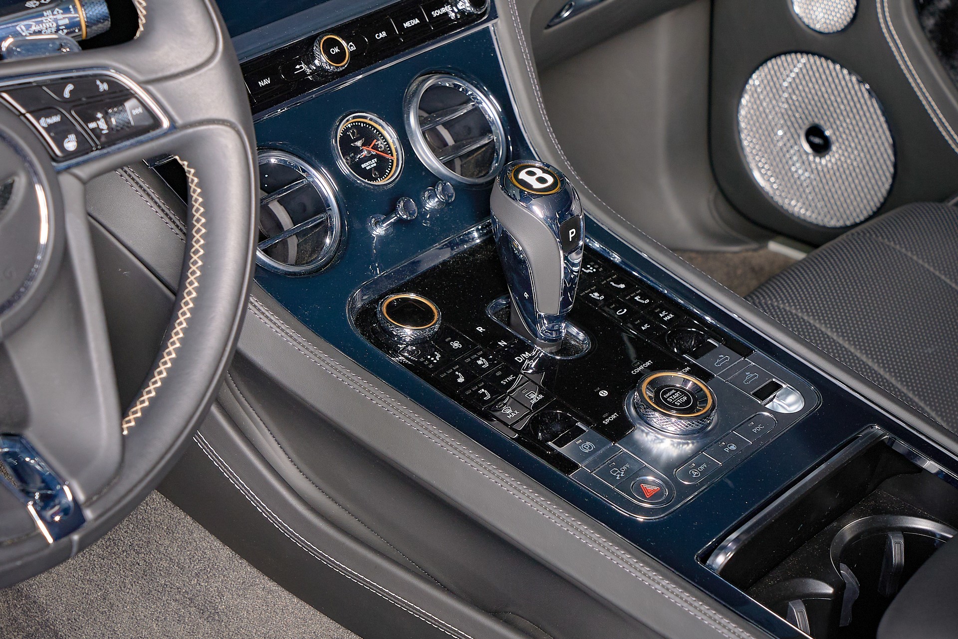 BENTLEY GTC W12 1st Edition-image-19