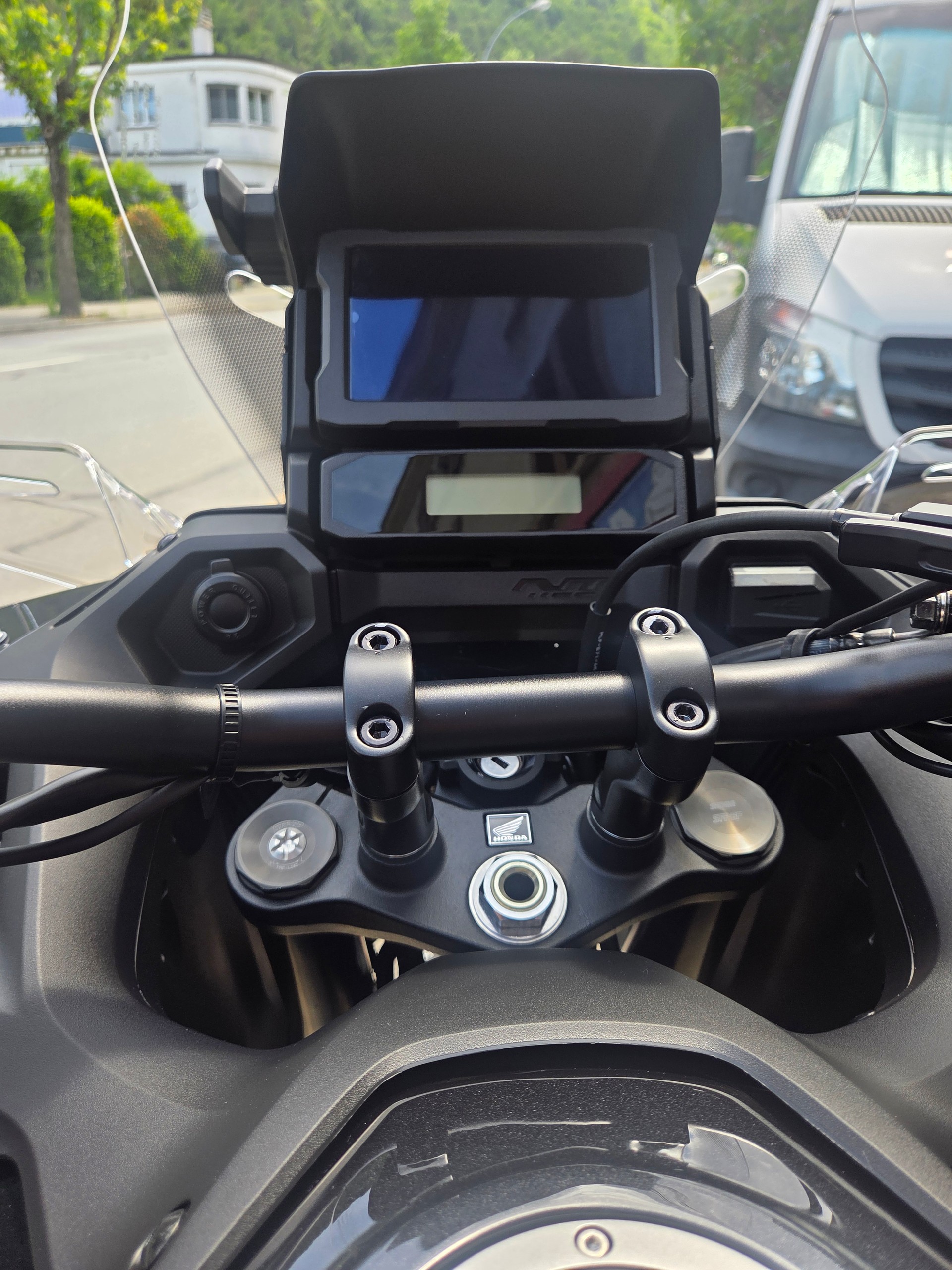 HONDA NT 1100 DCT-image-3