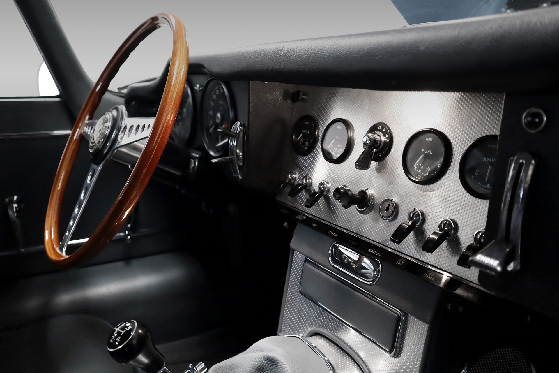 JAGUAR E-Type Serie 1-image-11