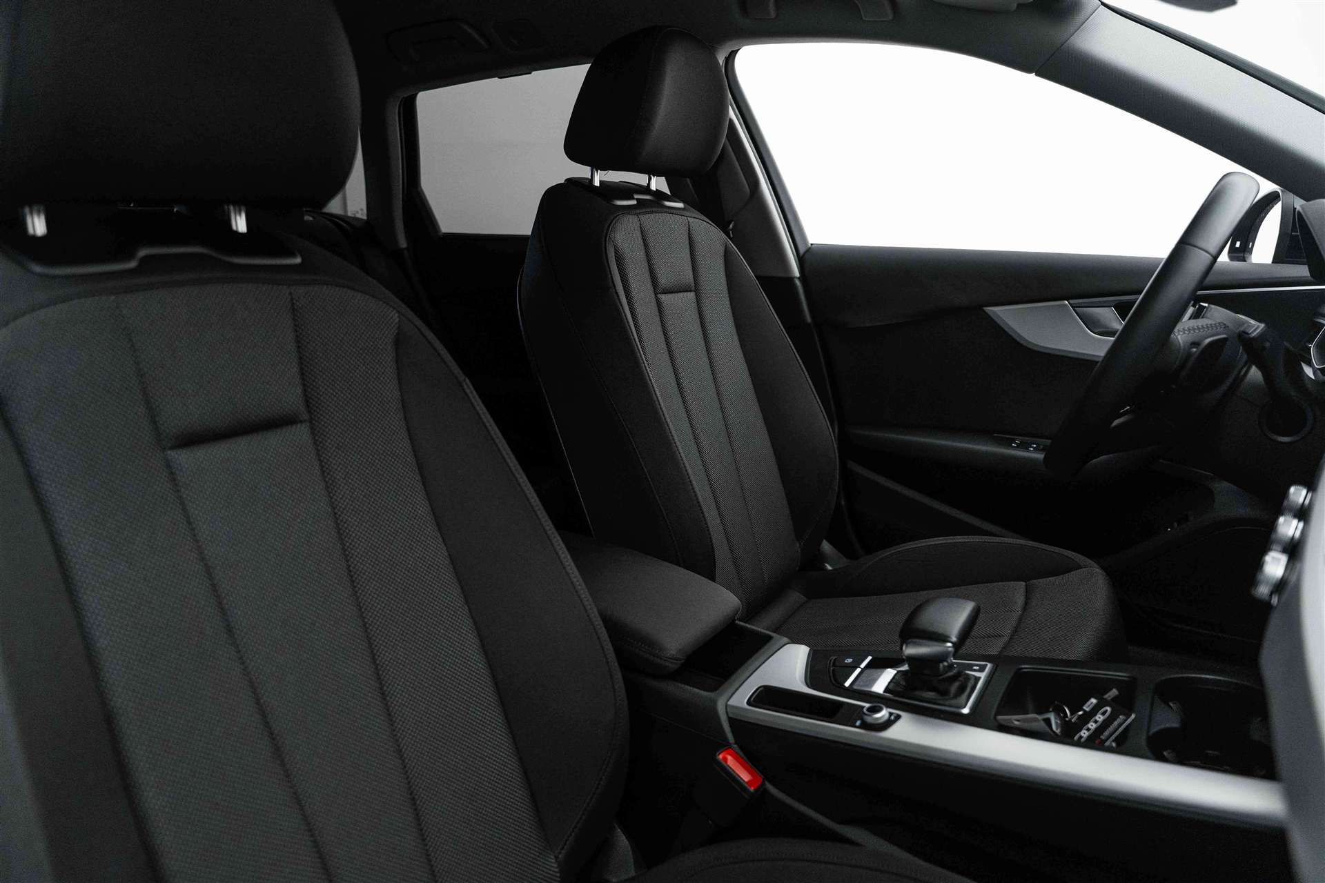 AUDI A4 Avant 35 TFSI S-tronic-image-11