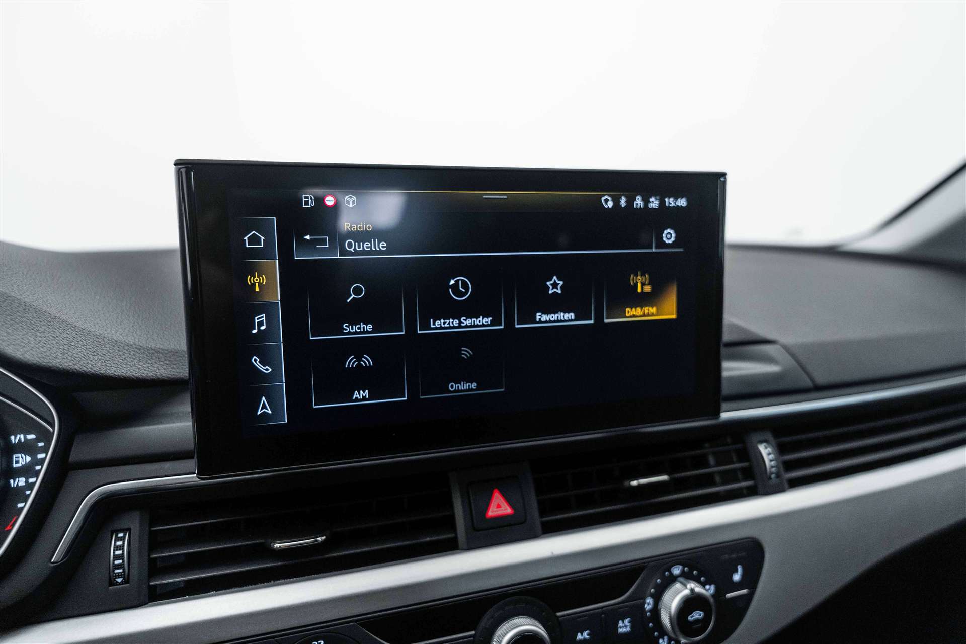 AUDI A4 Avant 35 TFSI S-tronic-image-17