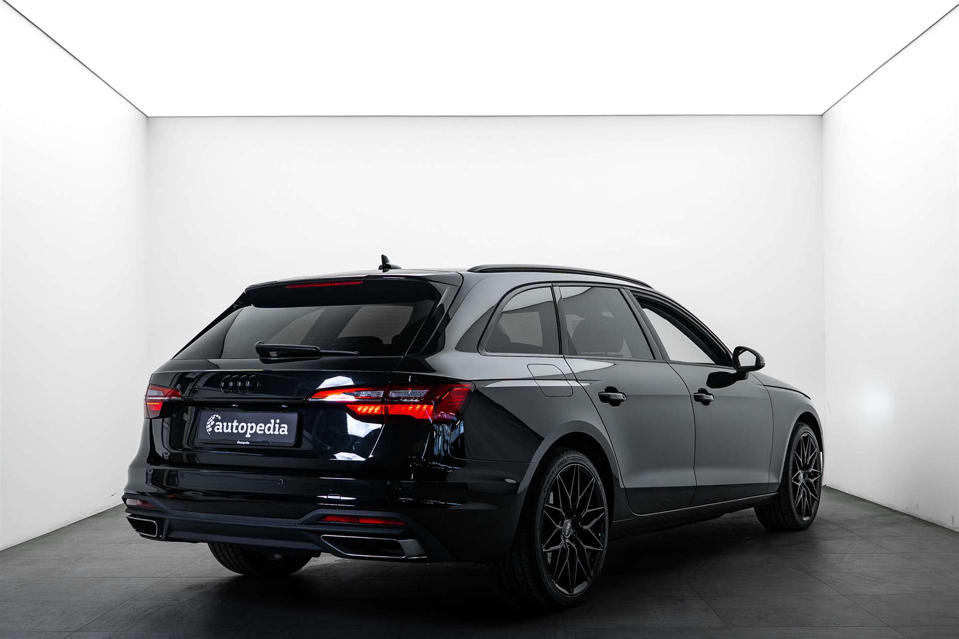 AUDI A4 Avant 35 TFSI S-tronic-image-2