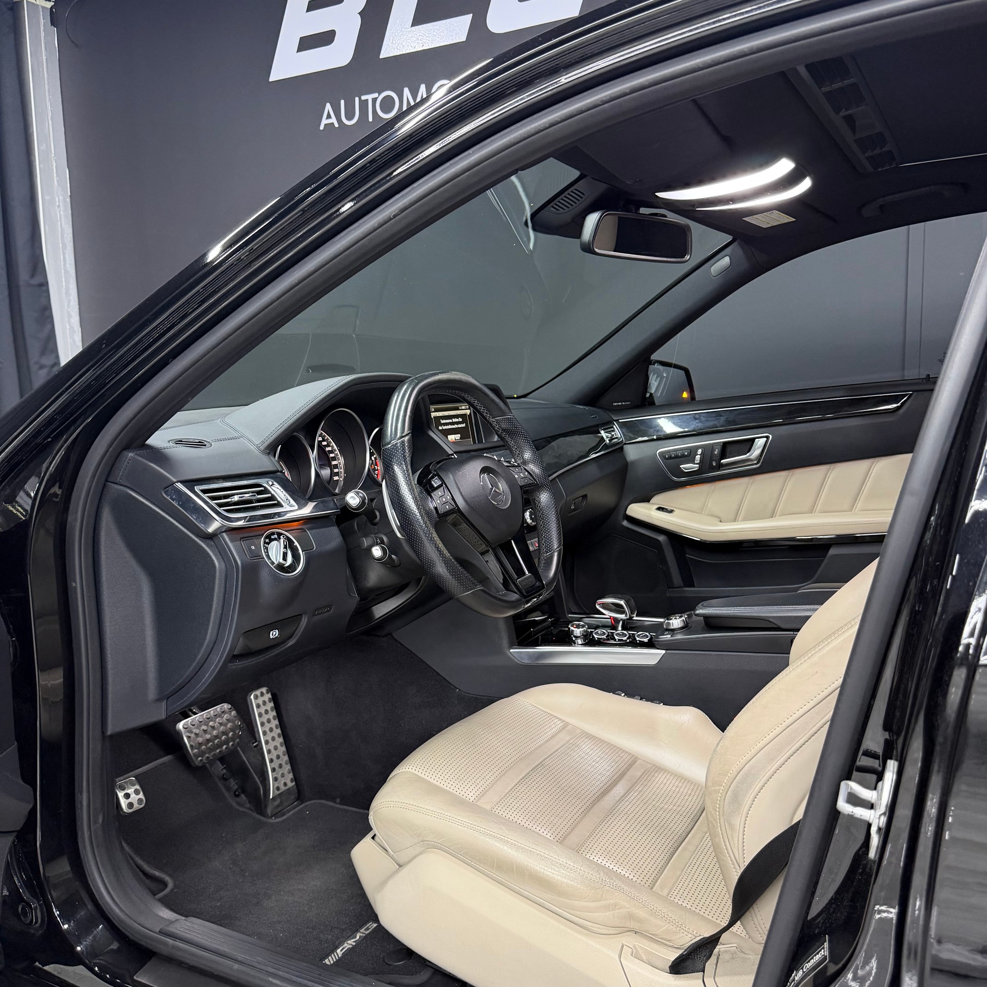 MERCEDES-BENZ E 63 CGI AMG 7G-Tronic-image-8