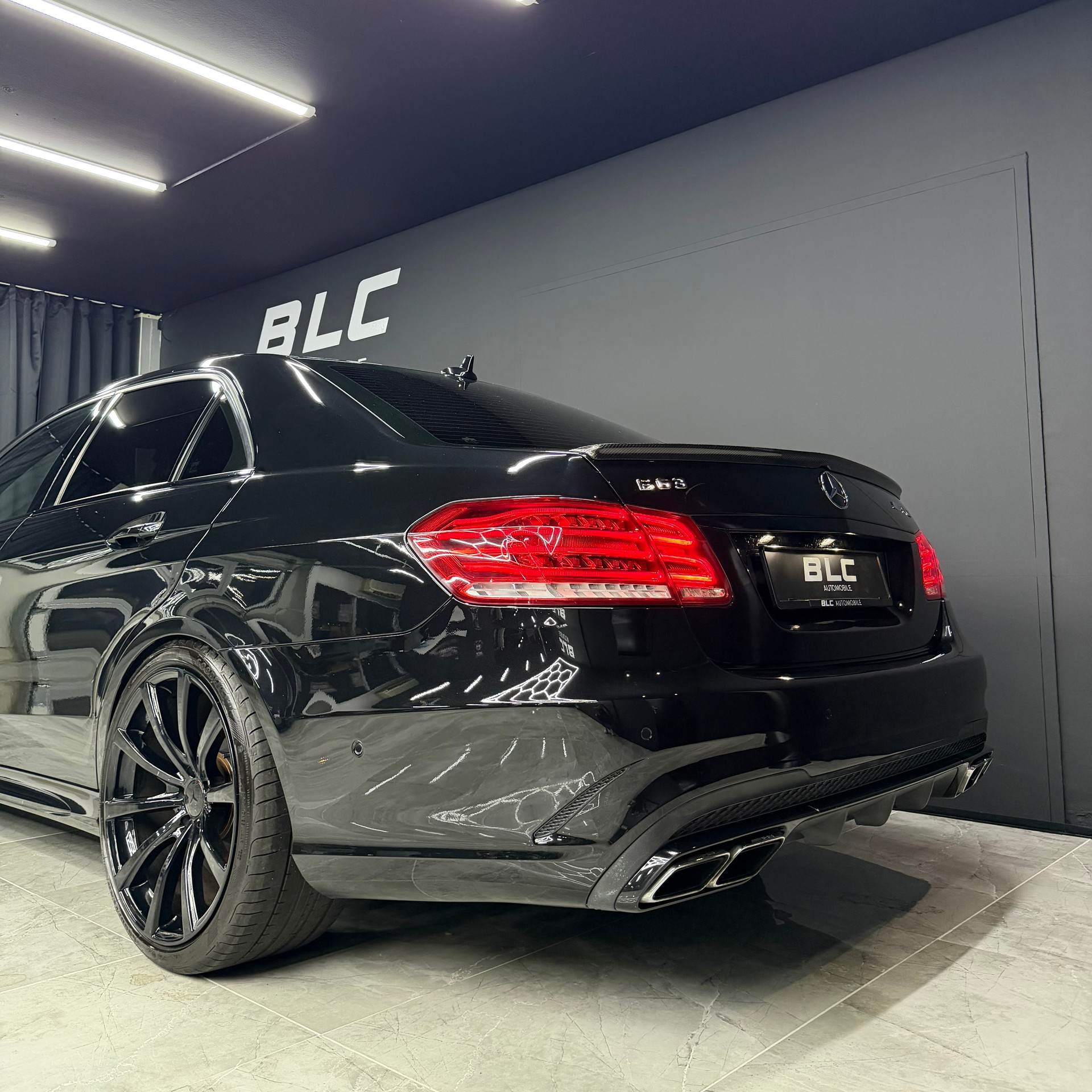 MERCEDES-BENZ E 63 CGI AMG 7G-Tronic-image-6