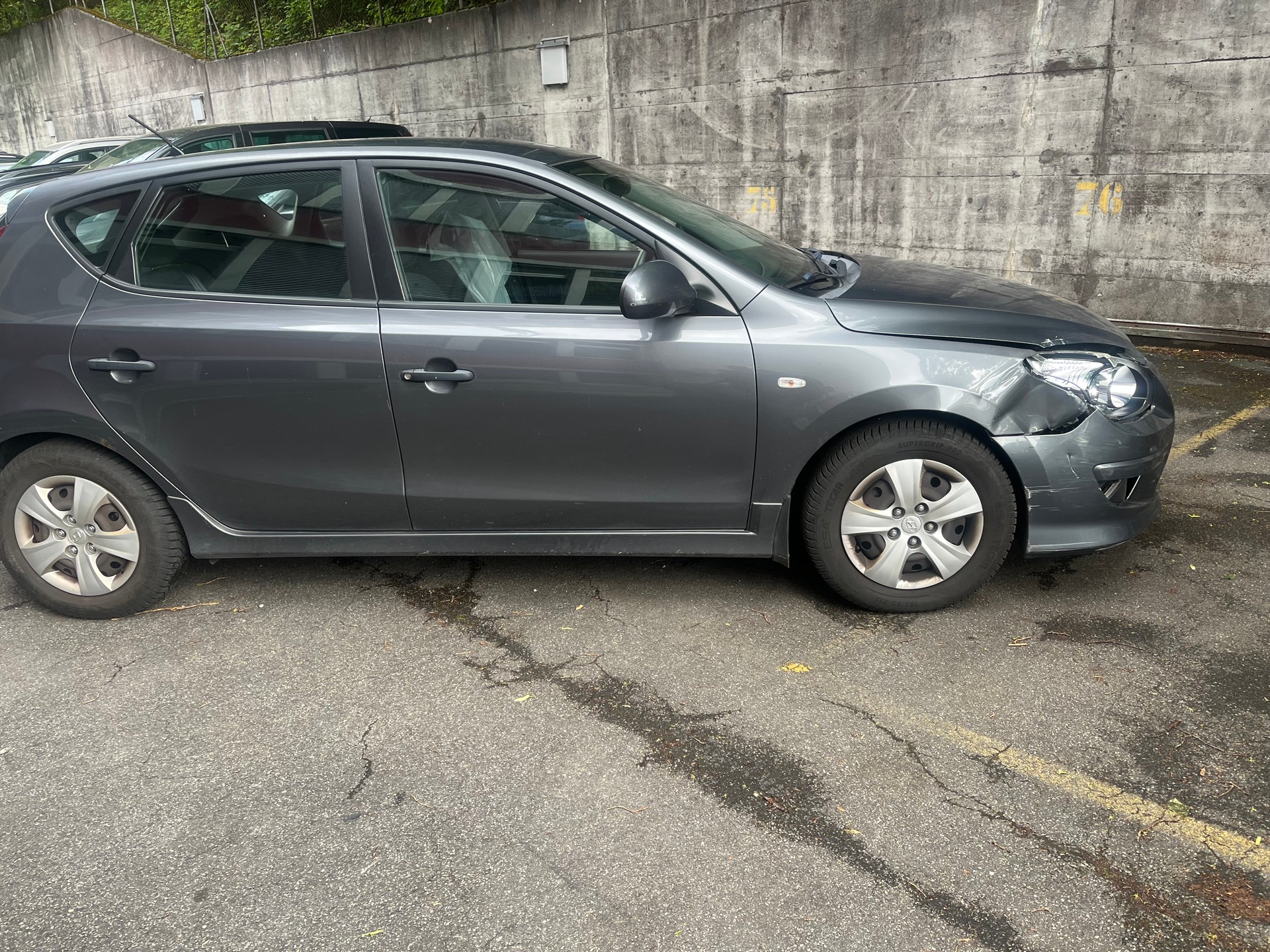 HYUNDAI i30 1.4 Comfort-image-3