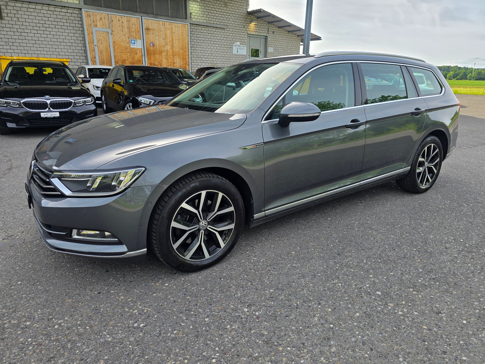 VW Passat Variant 2.0 TDI SCR BMT Highline 4Motion-image-2