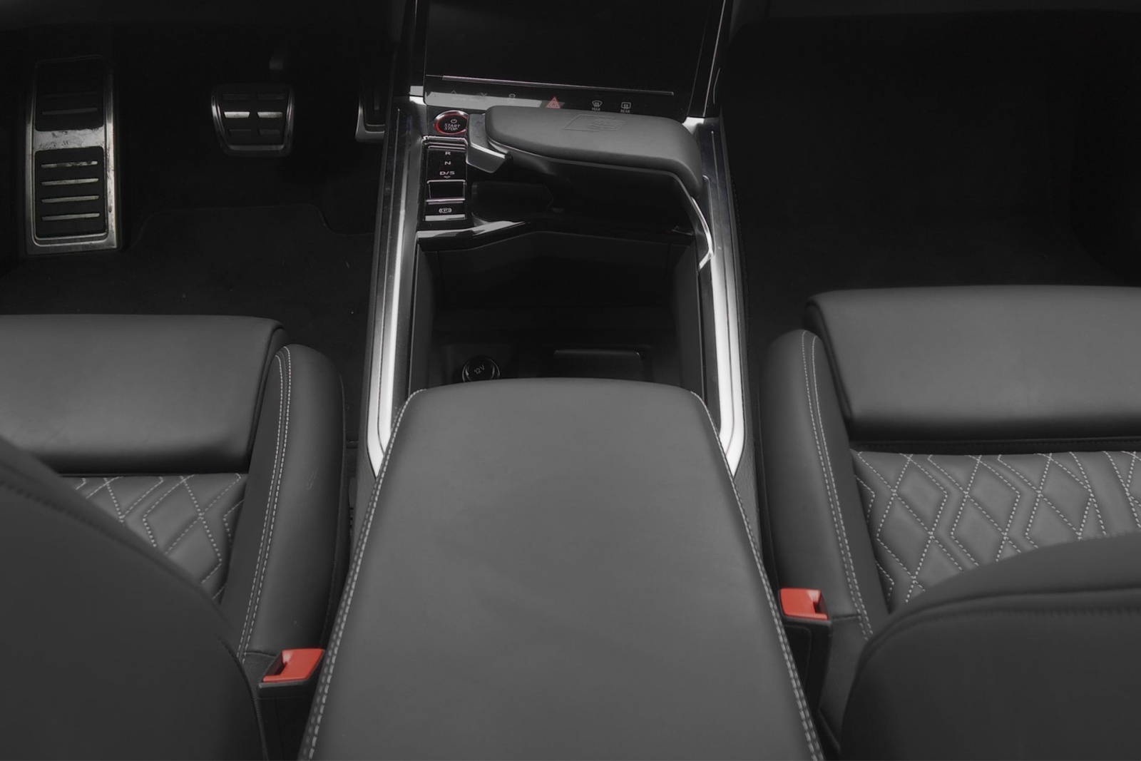 AUDI SQ8 e-tron quattro-image-8
